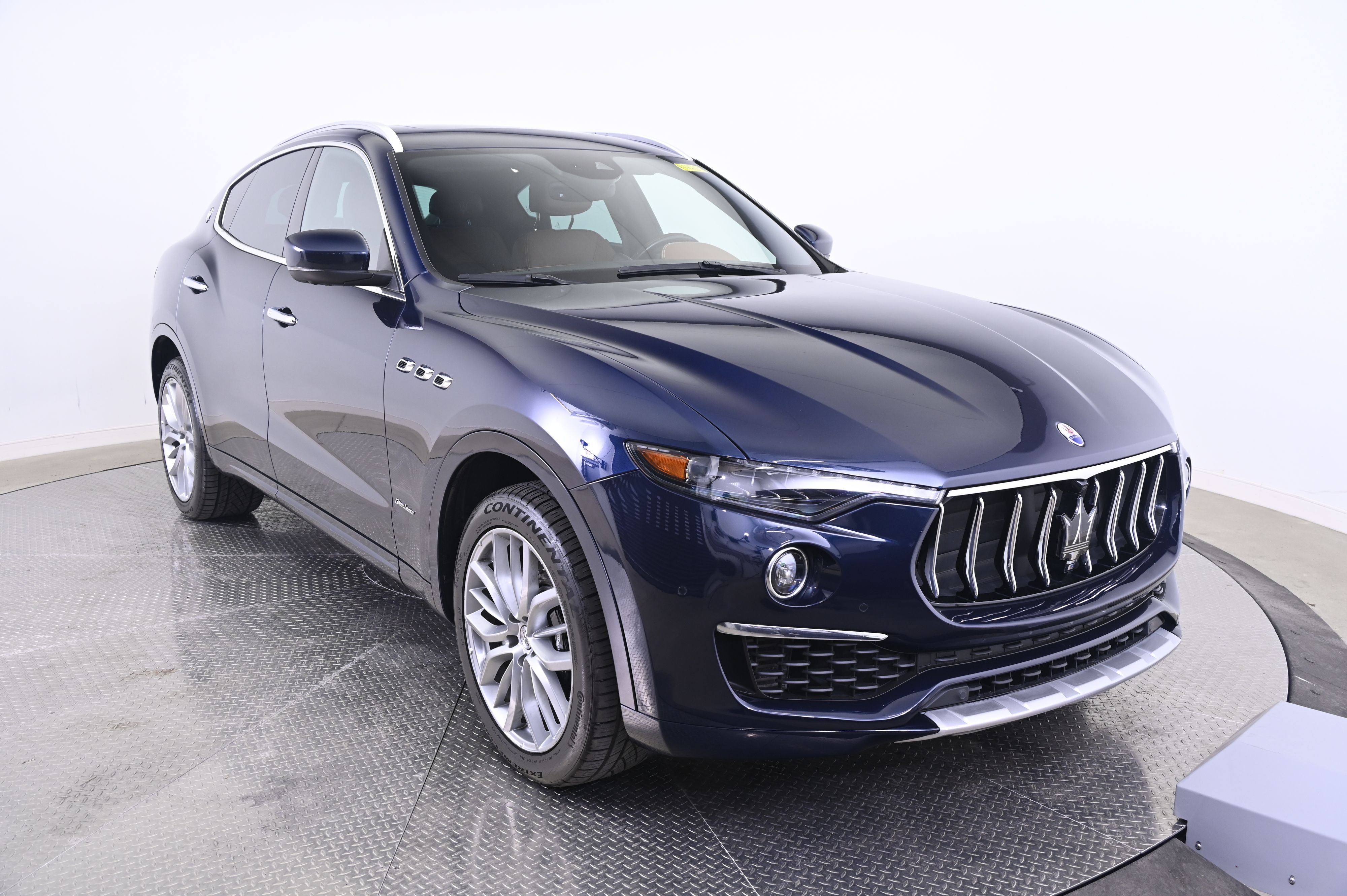 Thumbnail: 2020 Maserati Levante - 9