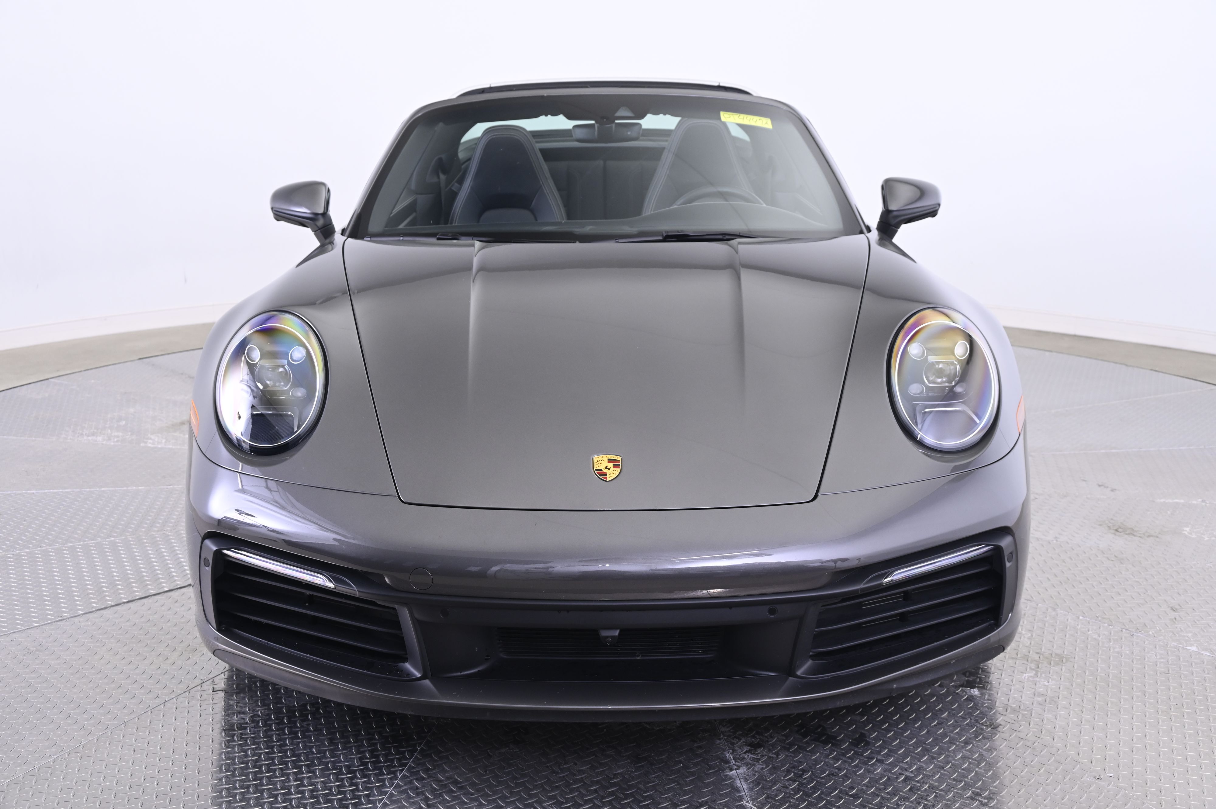 Thumbnail: 2022 Porsche 911 - 10