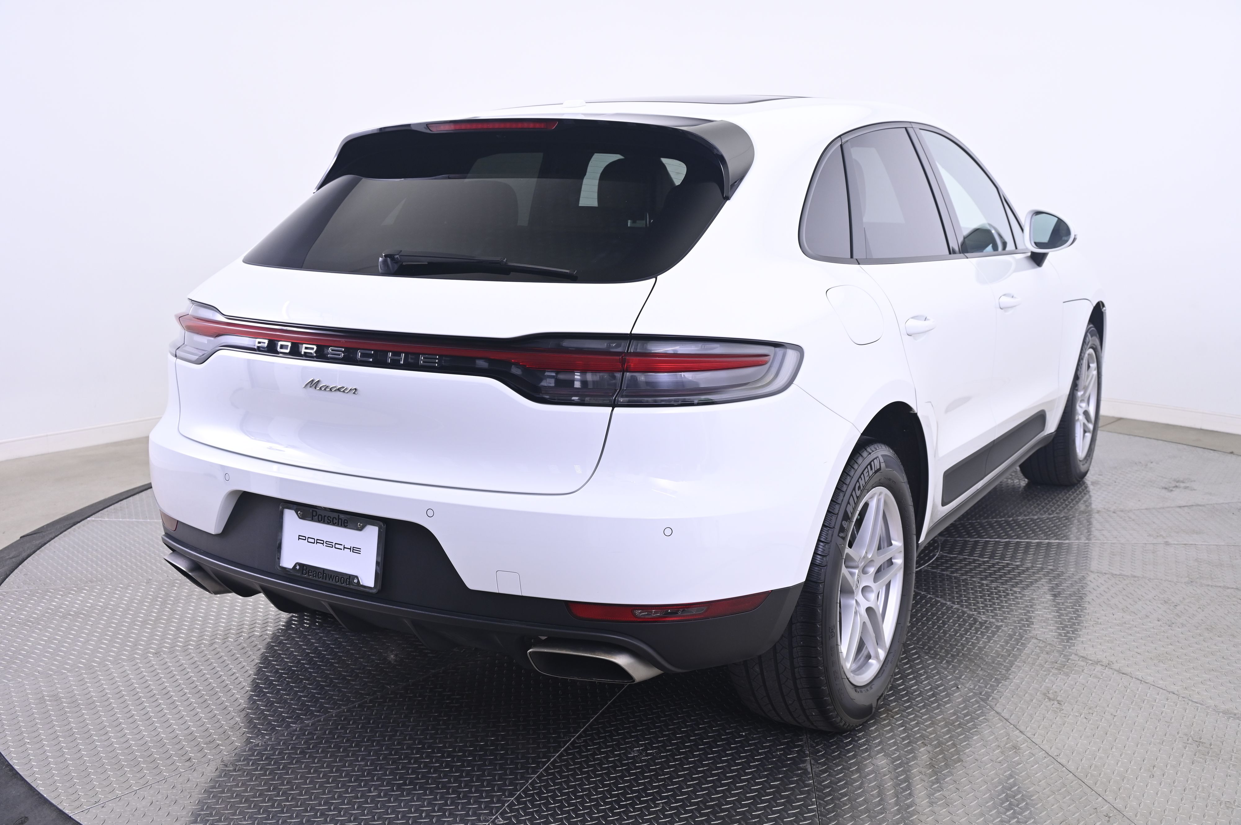 Thumbnail: 2019 Porsche Macan - 7