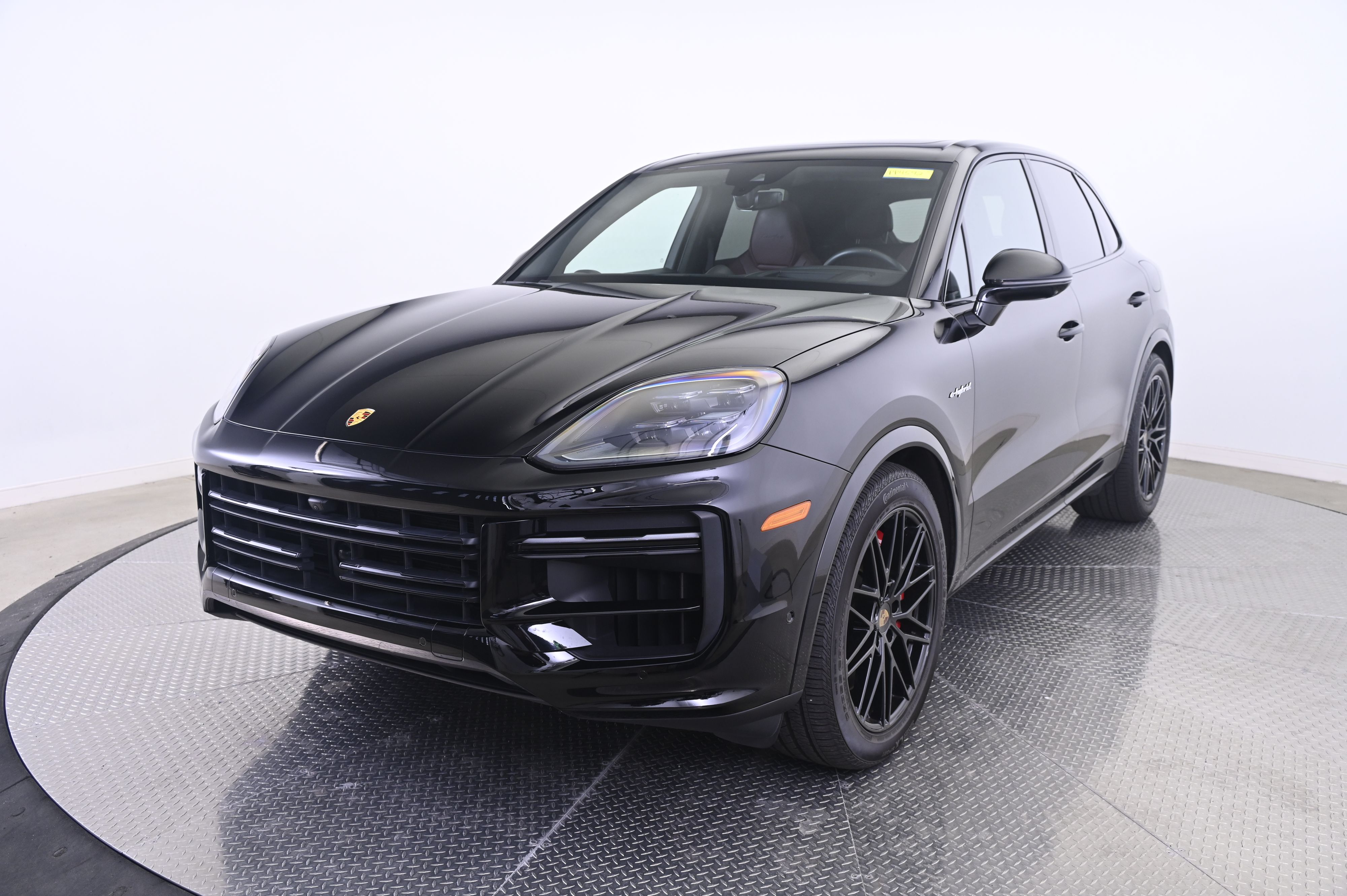 Thumbnail: 2024 Porsche Cayenne - 1