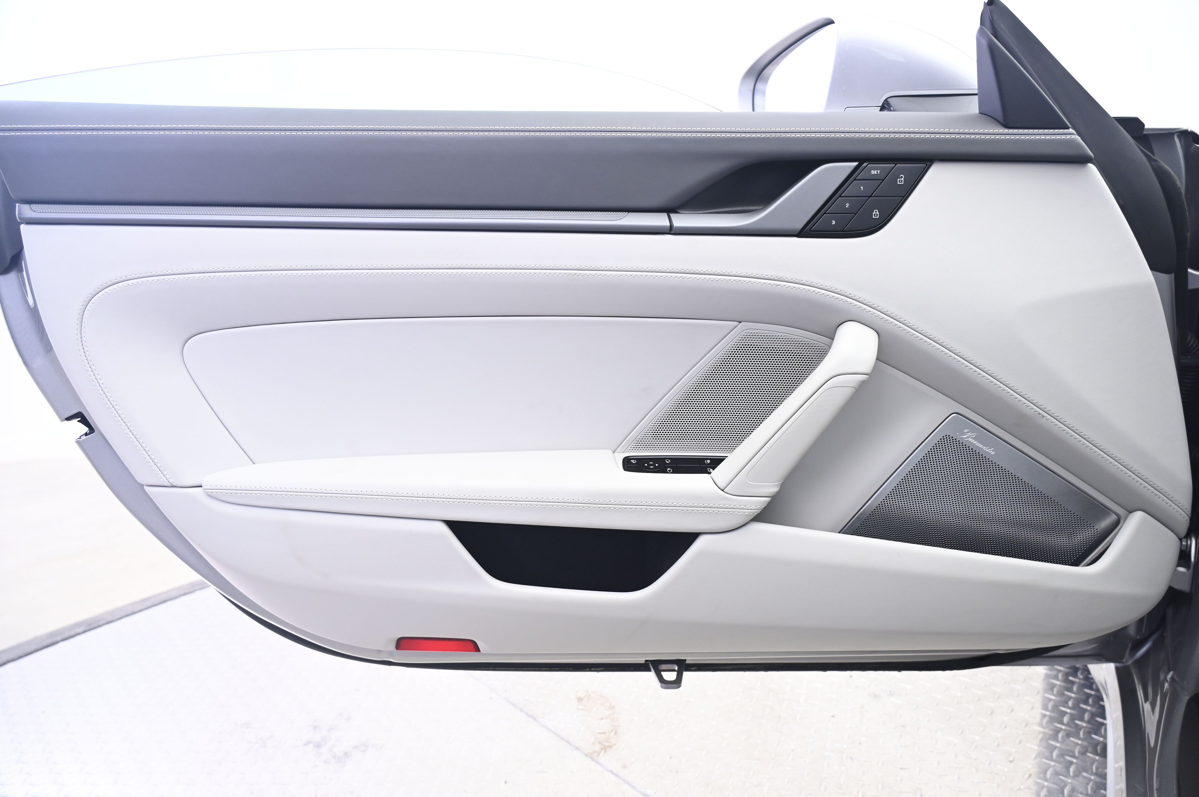 Thumbnail: 2024 Porsche 911 - 22