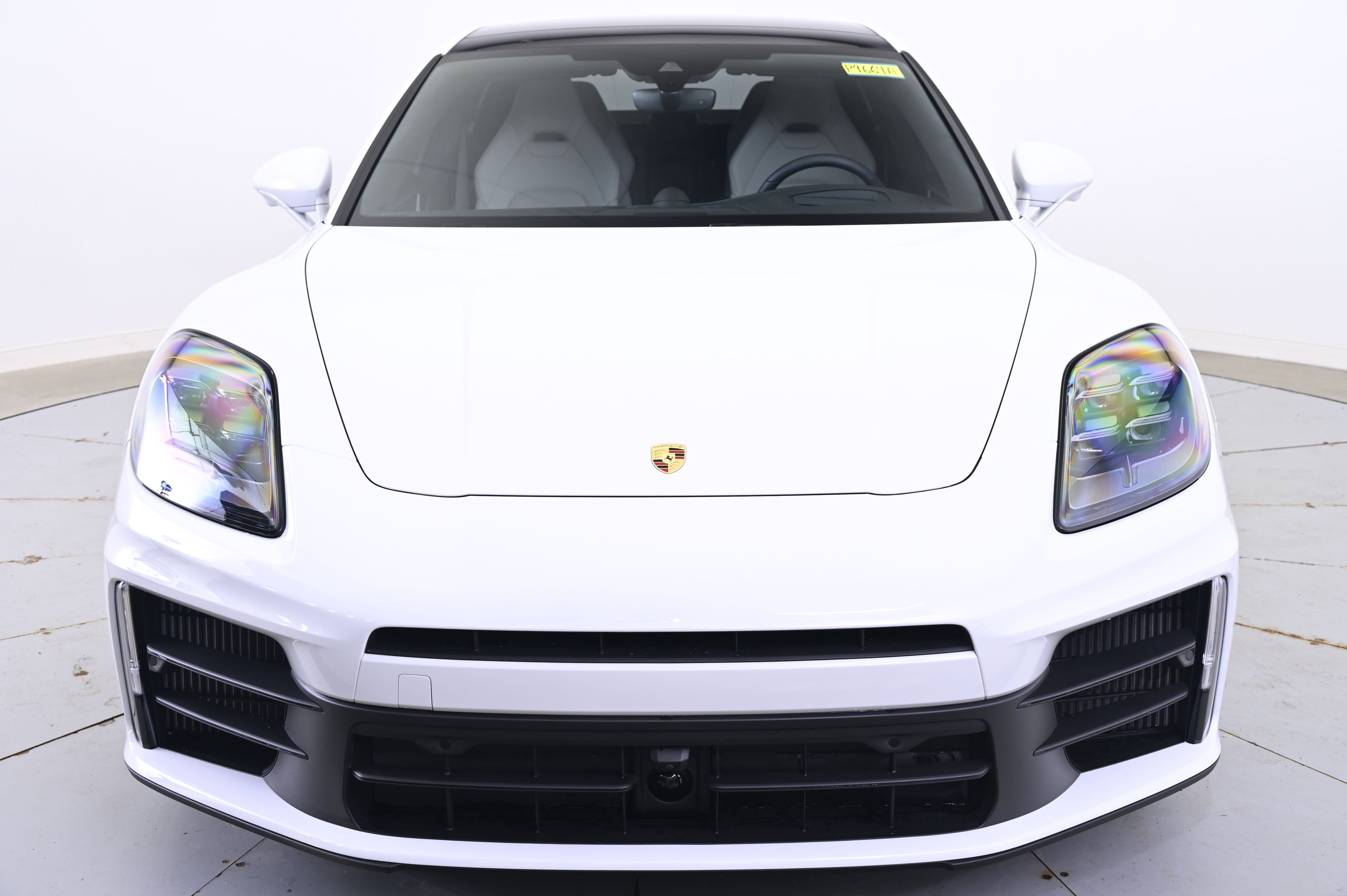 Thumbnail: 2025 Porsche Panamera - 10