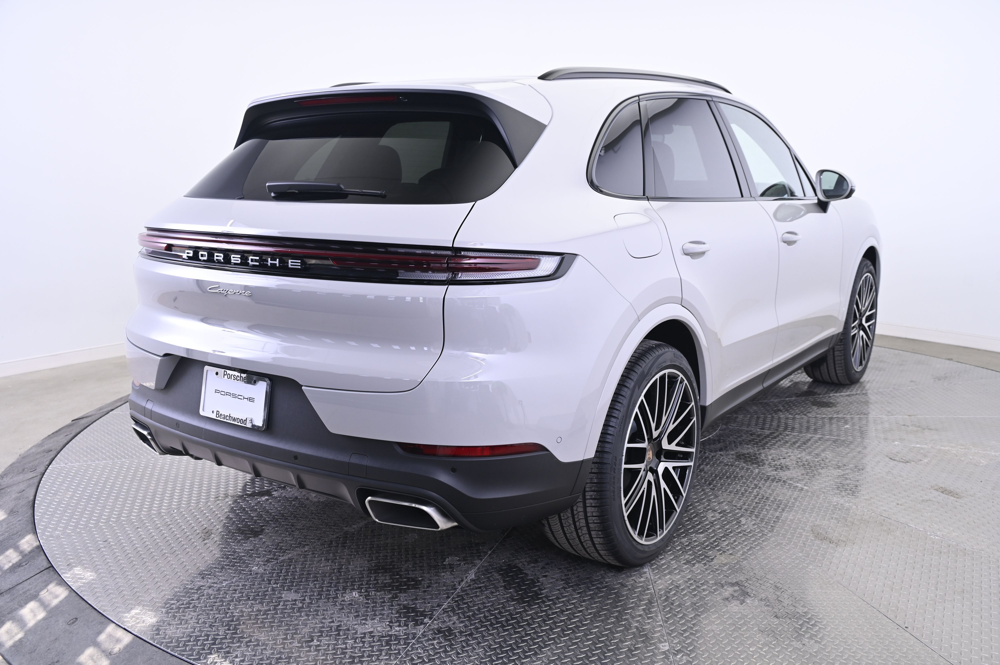 Thumbnail: 2026 Porsche Cayenne - 7