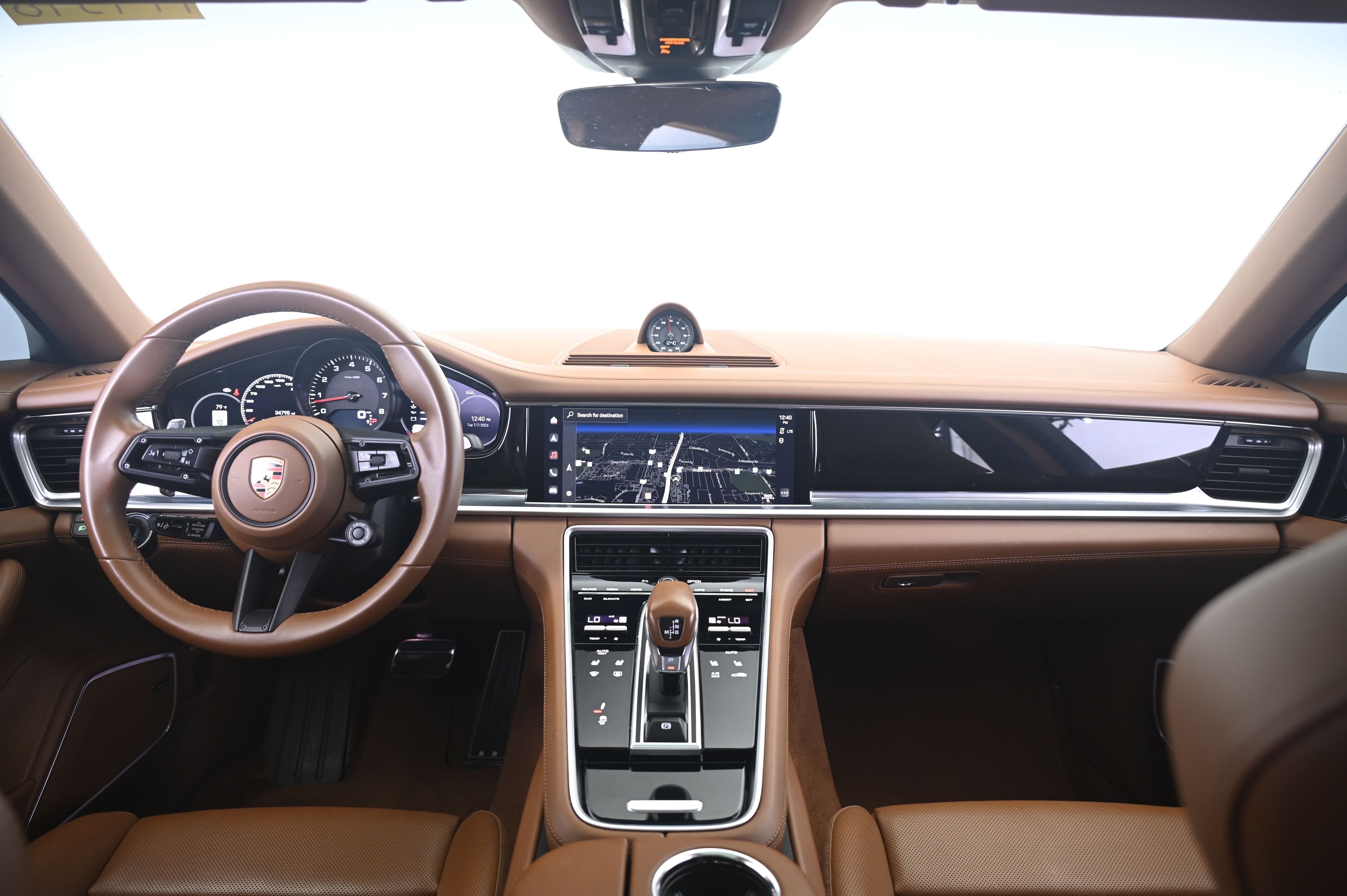 Thumbnail: 2023 Porsche Panamera - 31