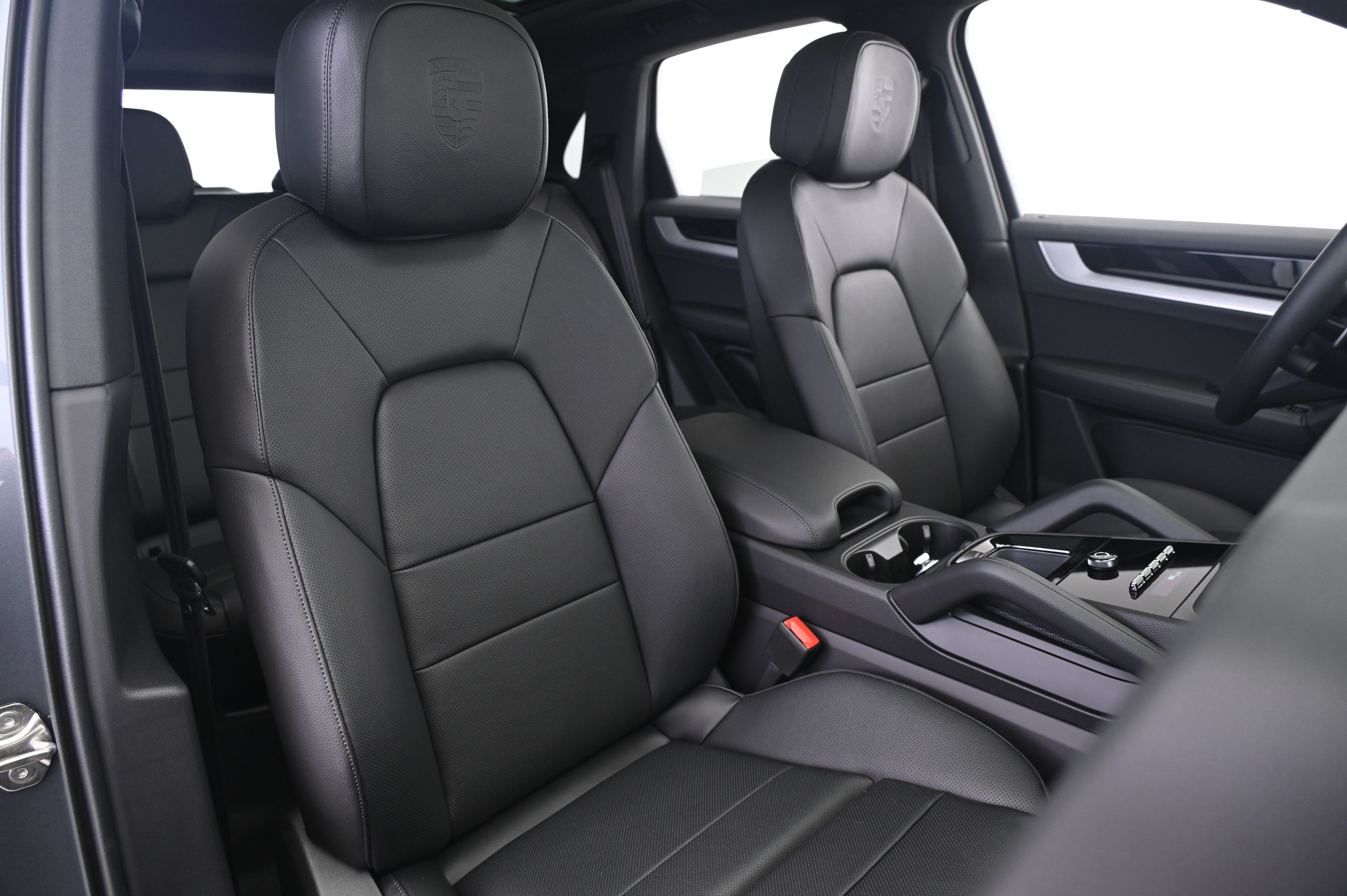 Thumbnail: 2026 Porsche Cayenne - 24