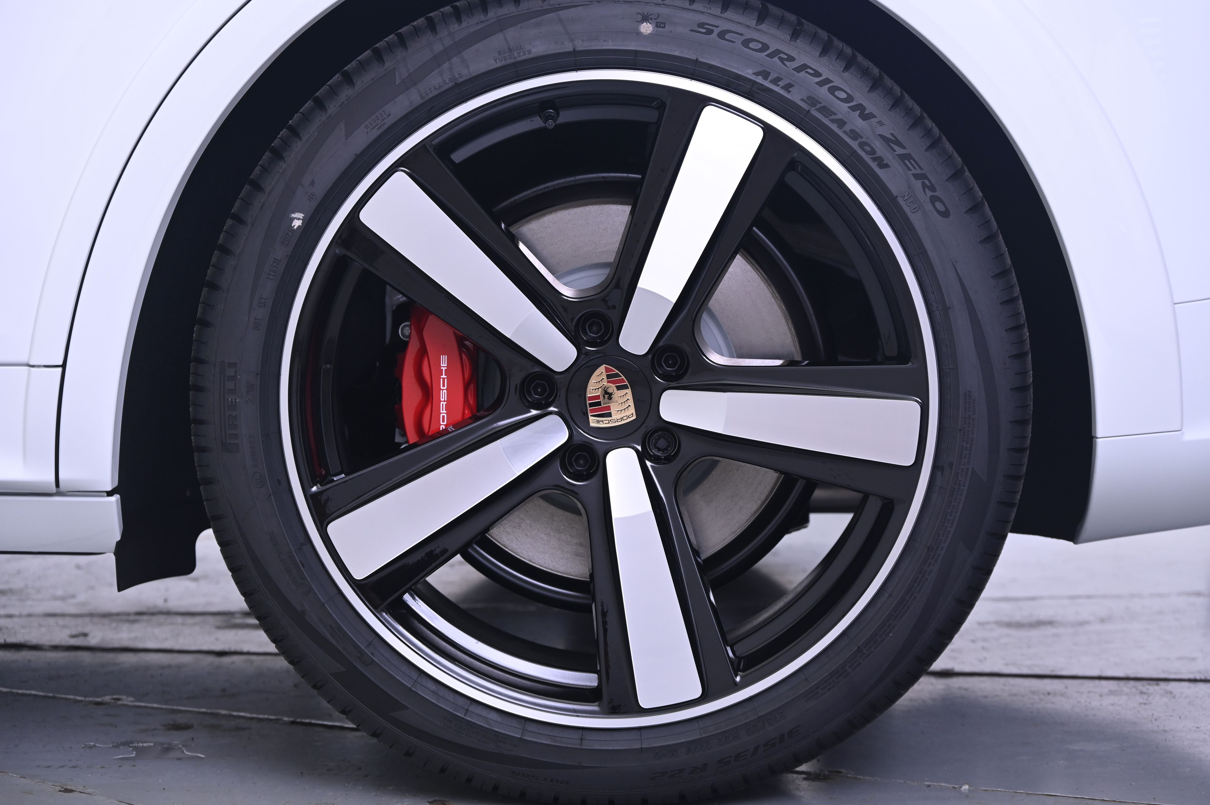 Thumbnail: 2026 Porsche Cayenne - 12