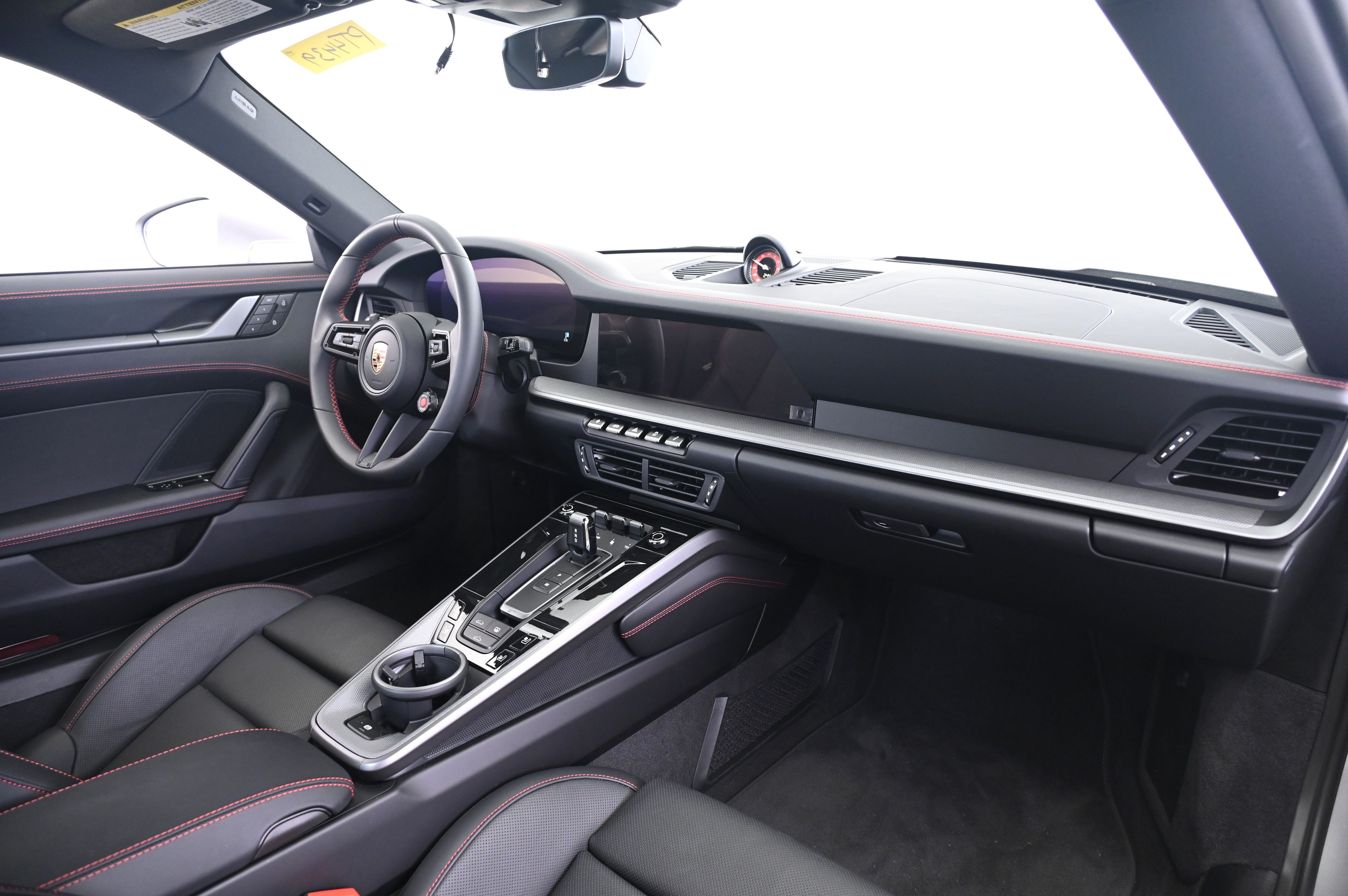 Thumbnail: 2025 Porsche 911 - 18