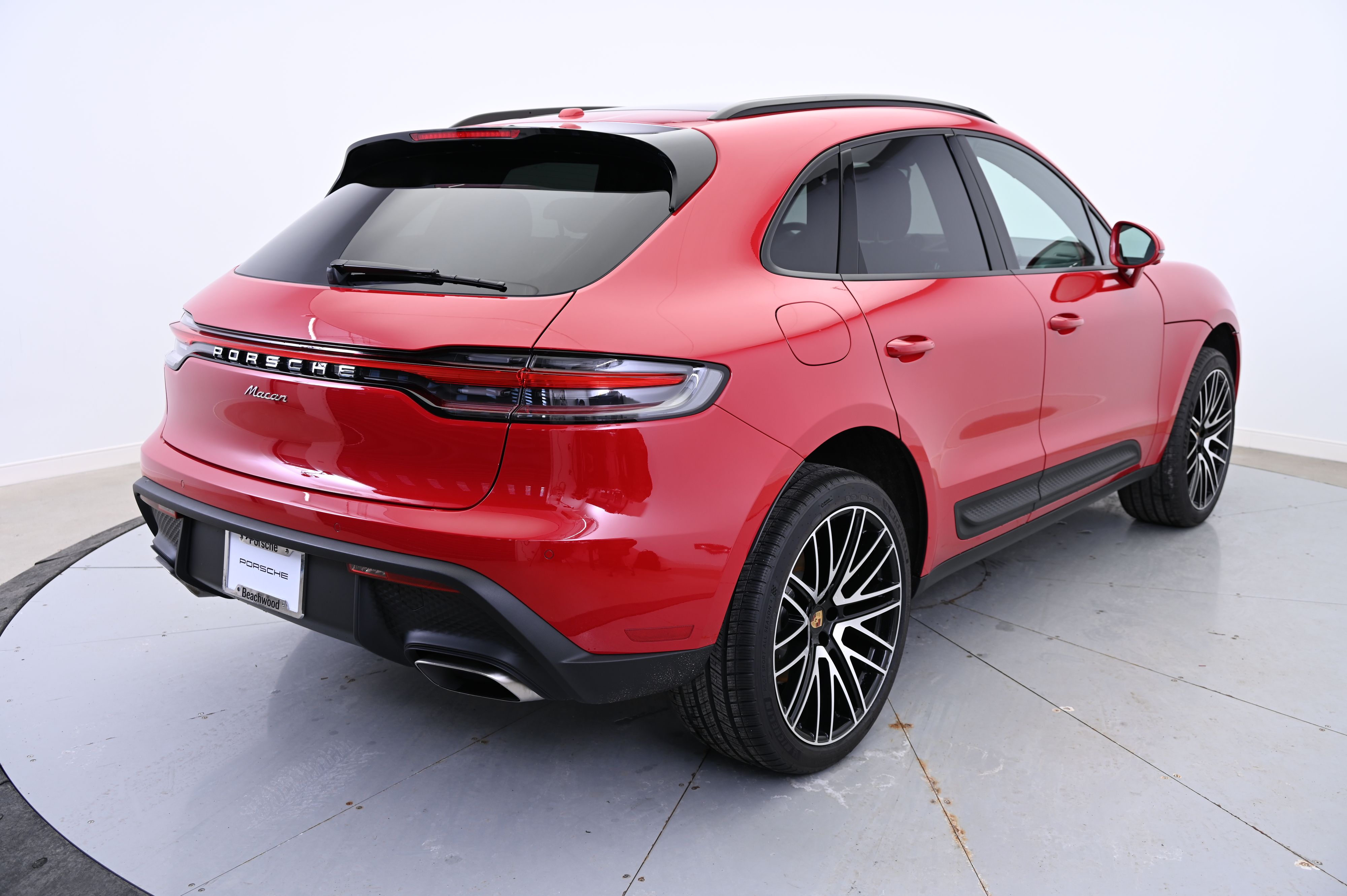 Thumbnail: 2025 Porsche Macan - 7
