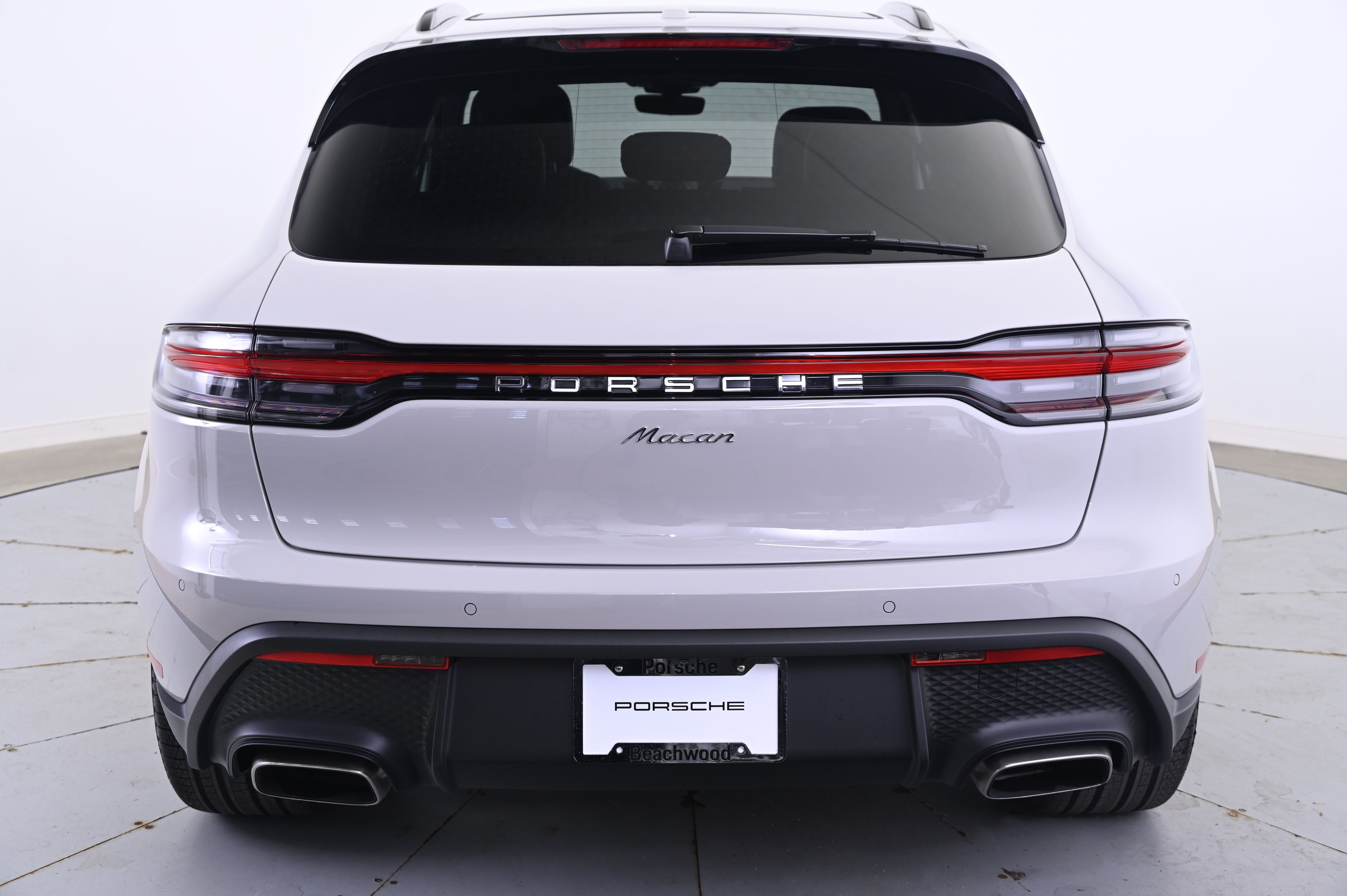 Thumbnail: 2026 Porsche Macan - 6