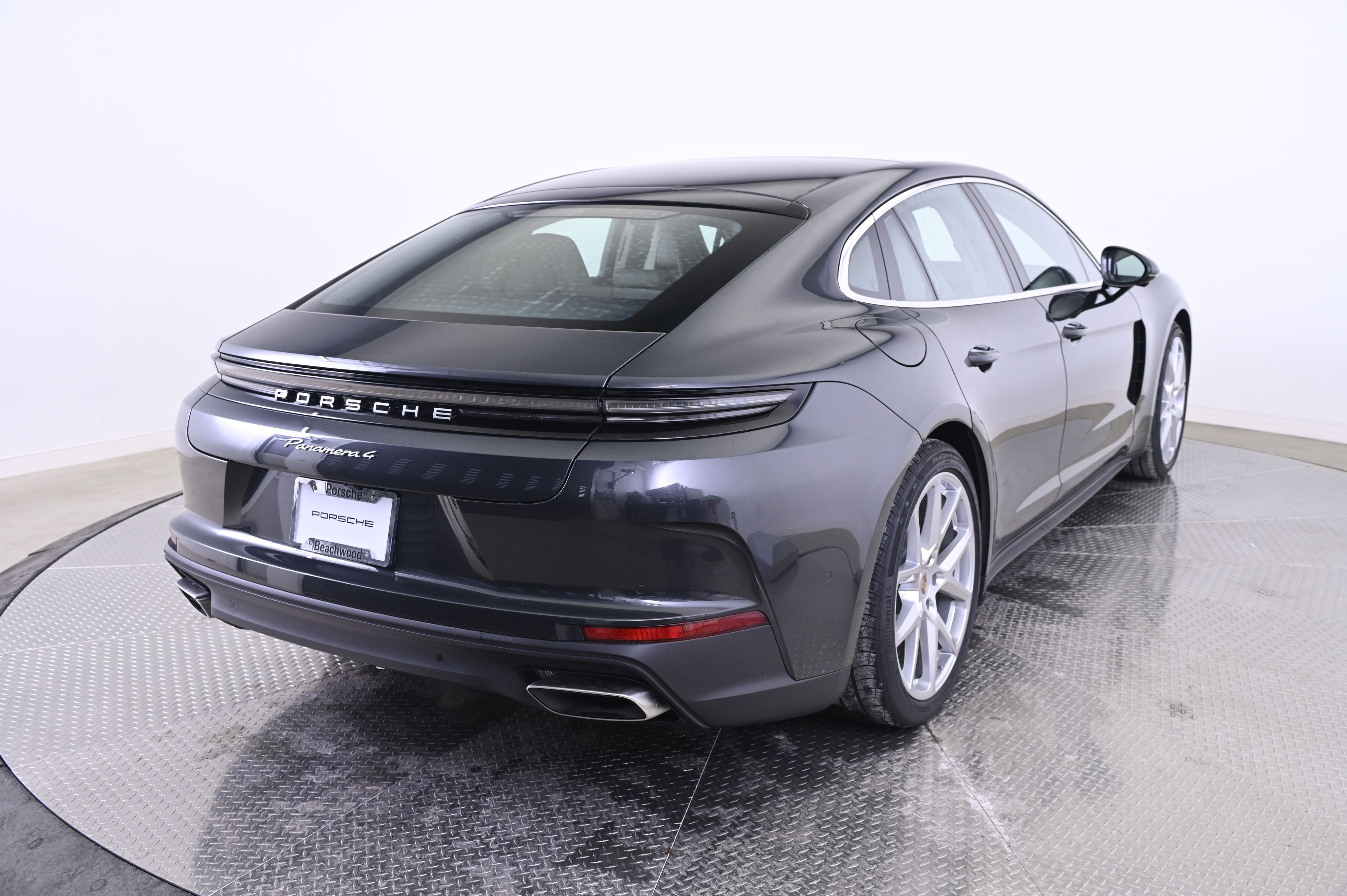 Thumbnail: 2026 Porsche Panamera - 7