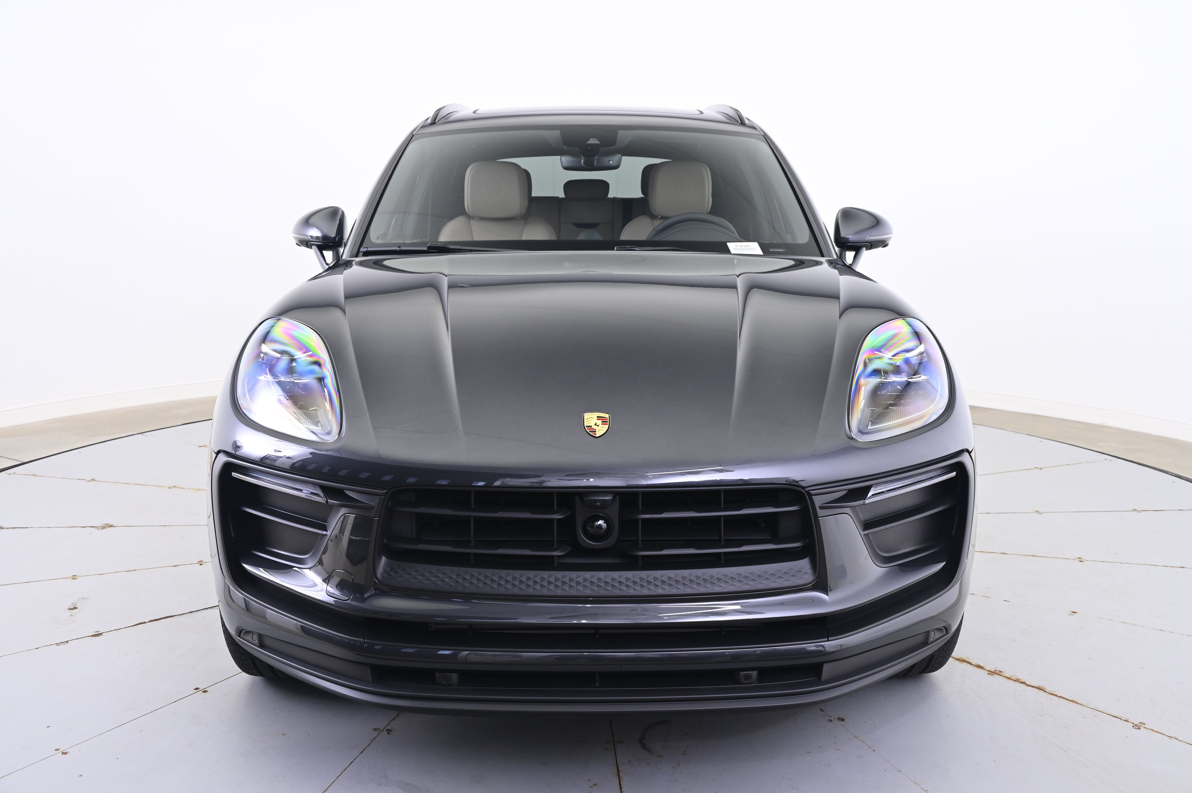 Thumbnail: 2025 Porsche Macan - 10