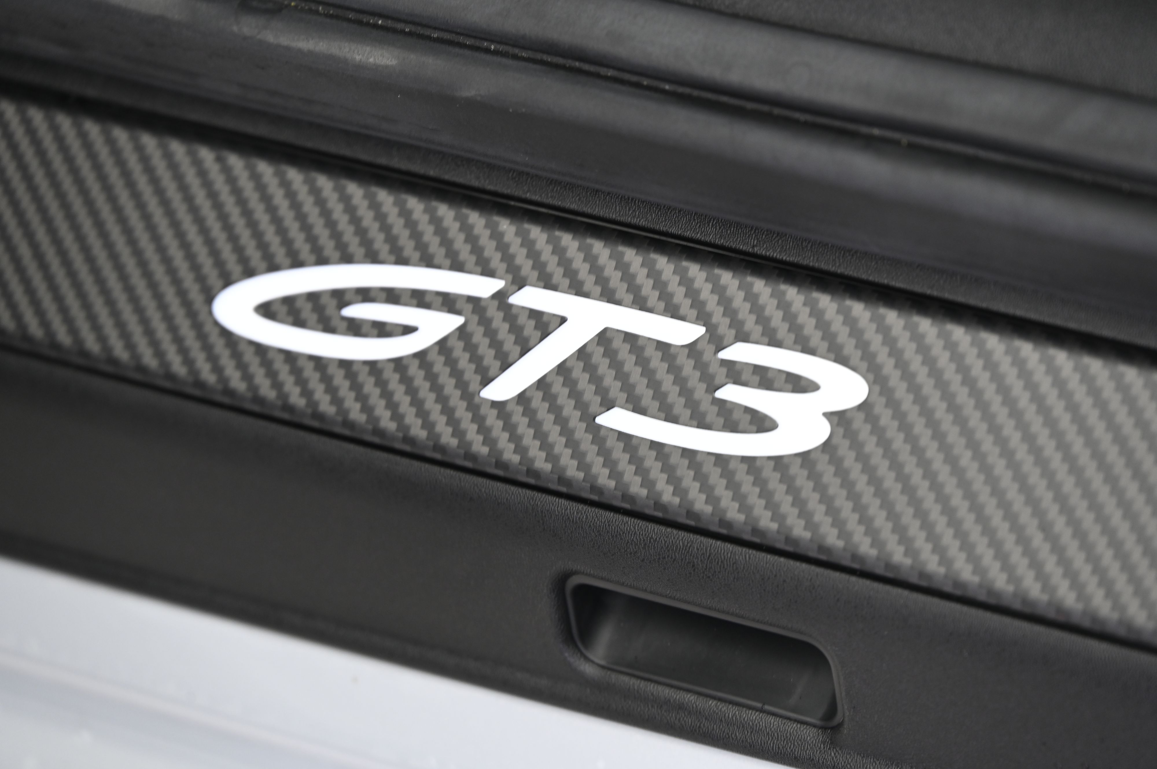 Thumbnail: 2025 Porsche 911 - 24