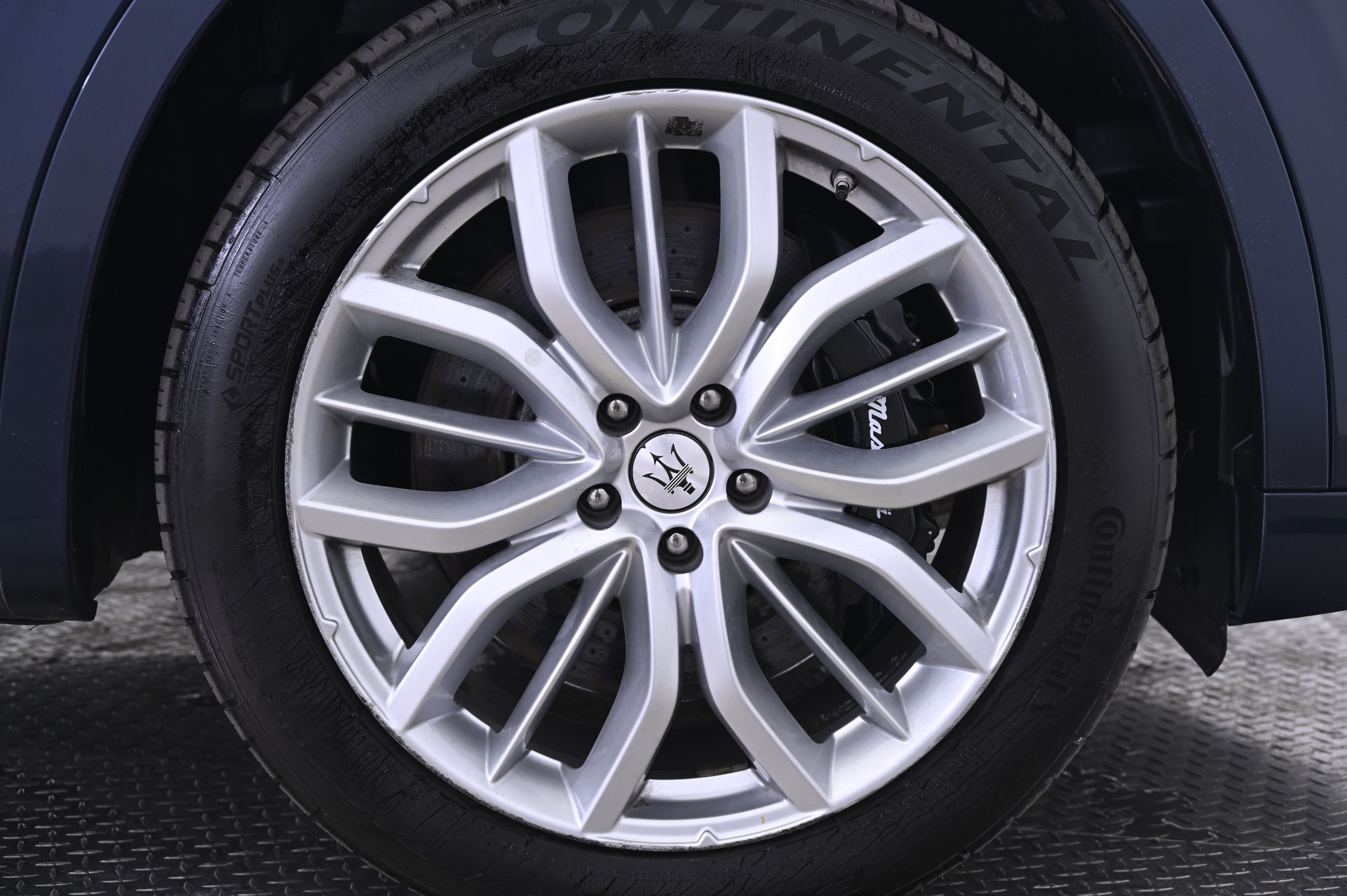 Thumbnail: 2020 Maserati Levante - 14