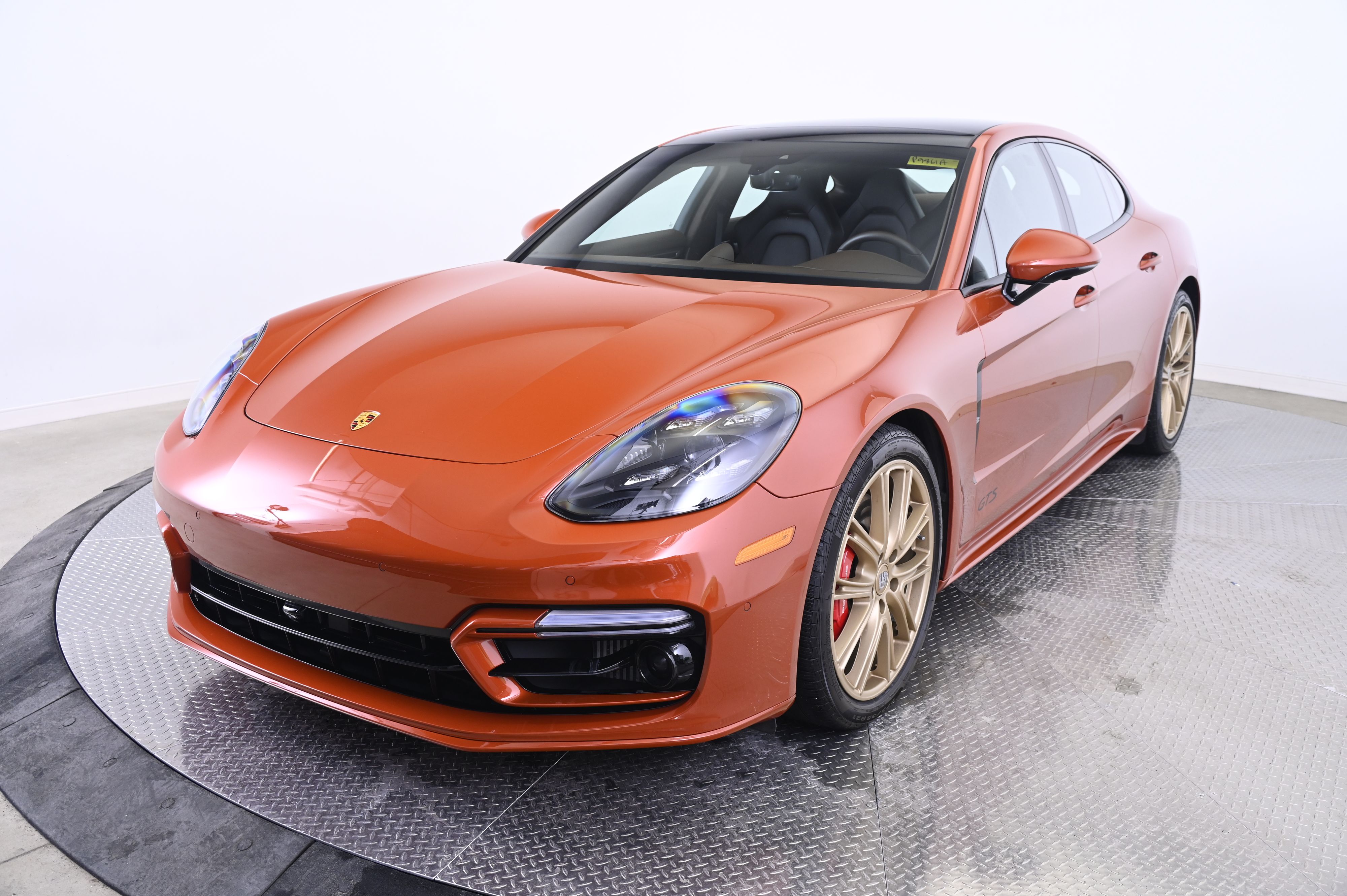 Thumbnail: 2023 Porsche Panamera - 1