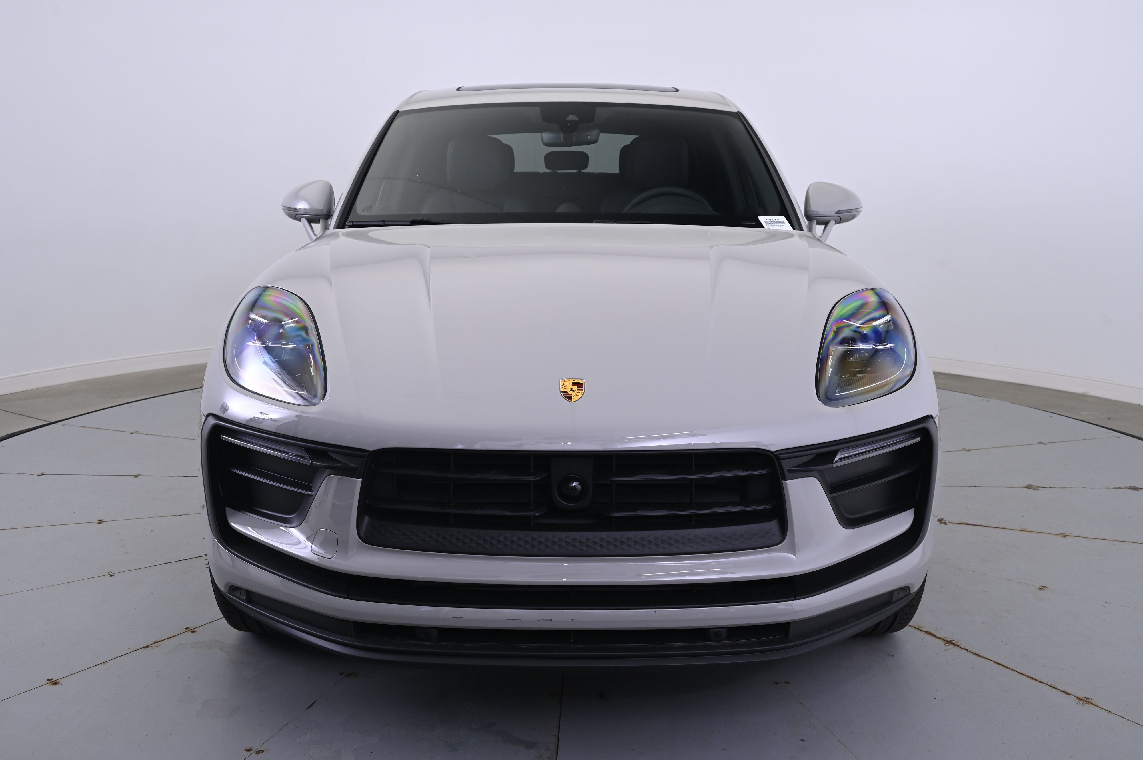 Thumbnail: 2025 Porsche Macan - 10