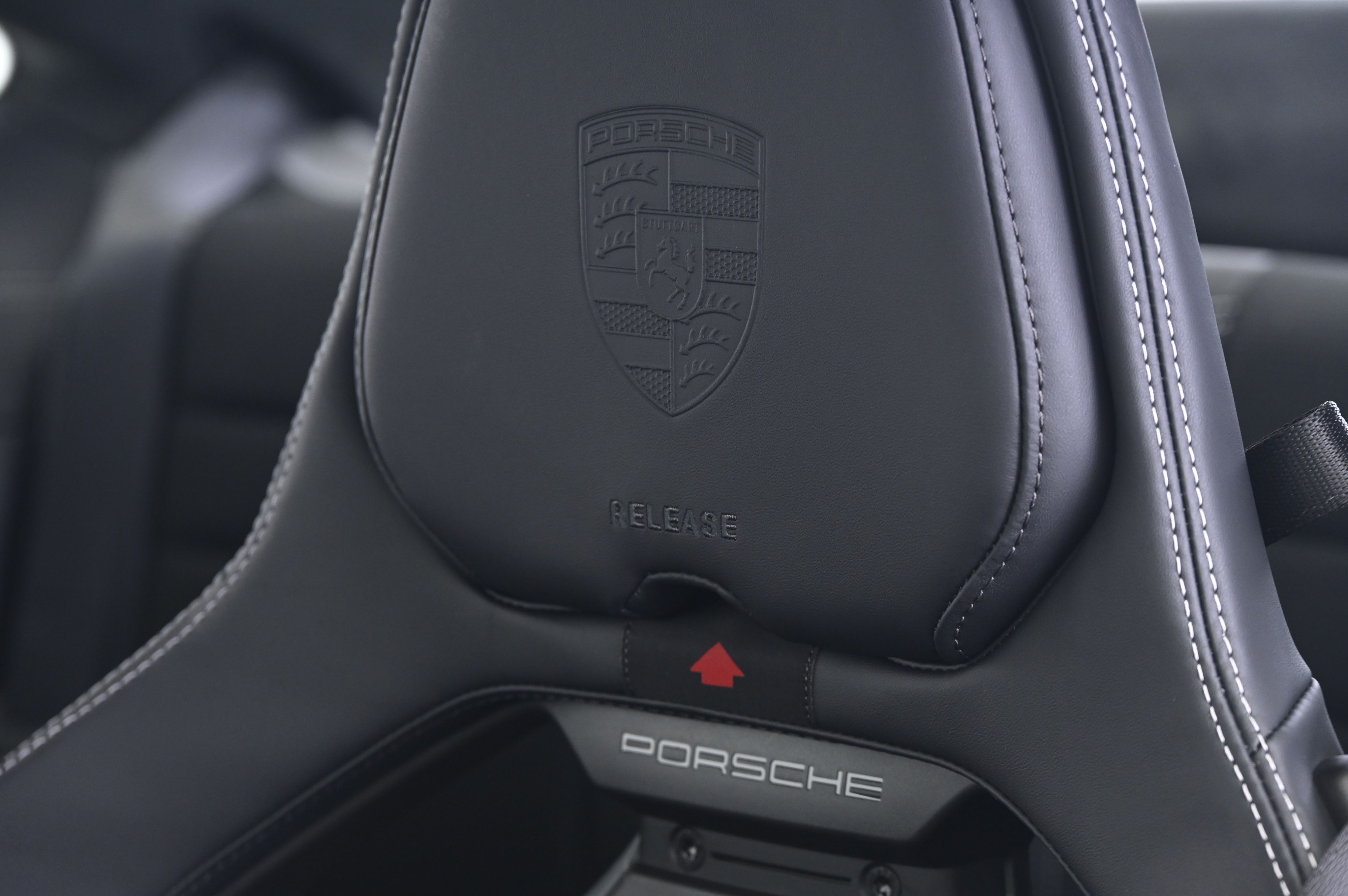 Thumbnail: 2025 Porsche 911 - 28