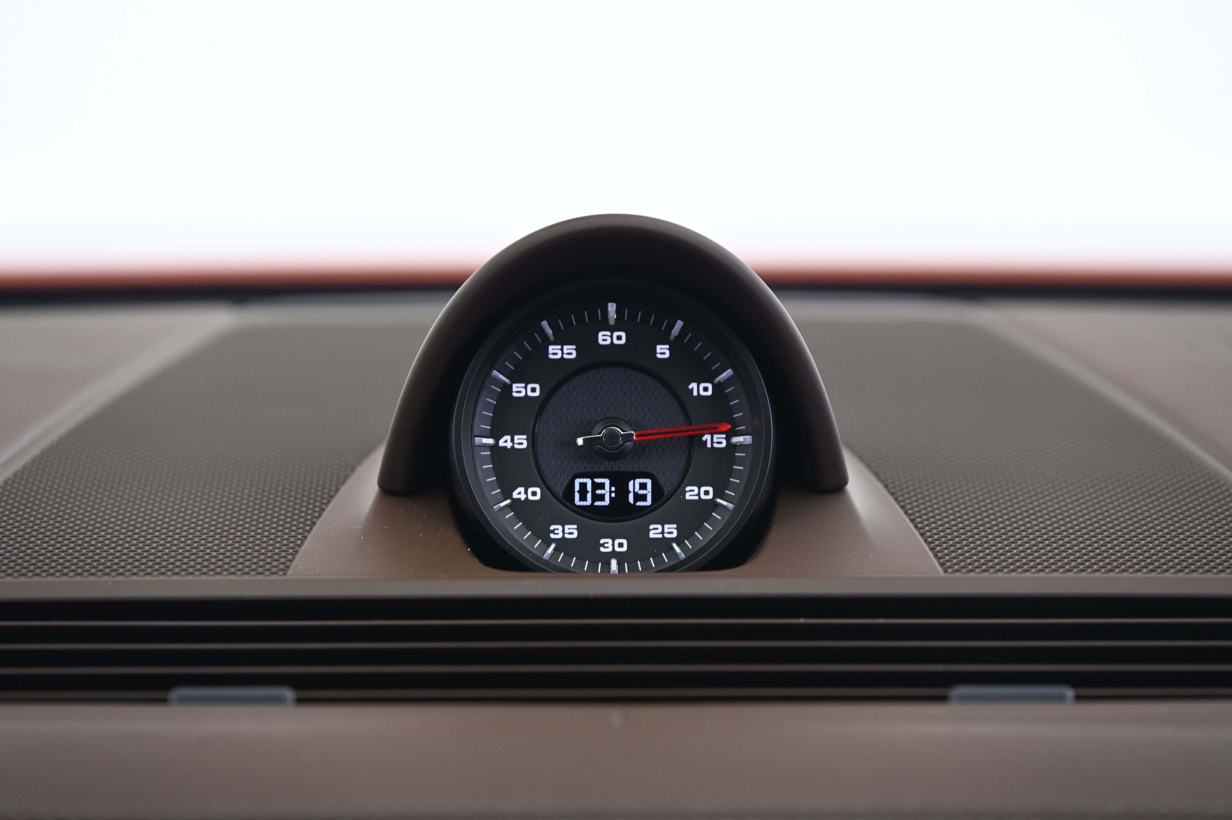 Thumbnail: 2023 Porsche Panamera - 32