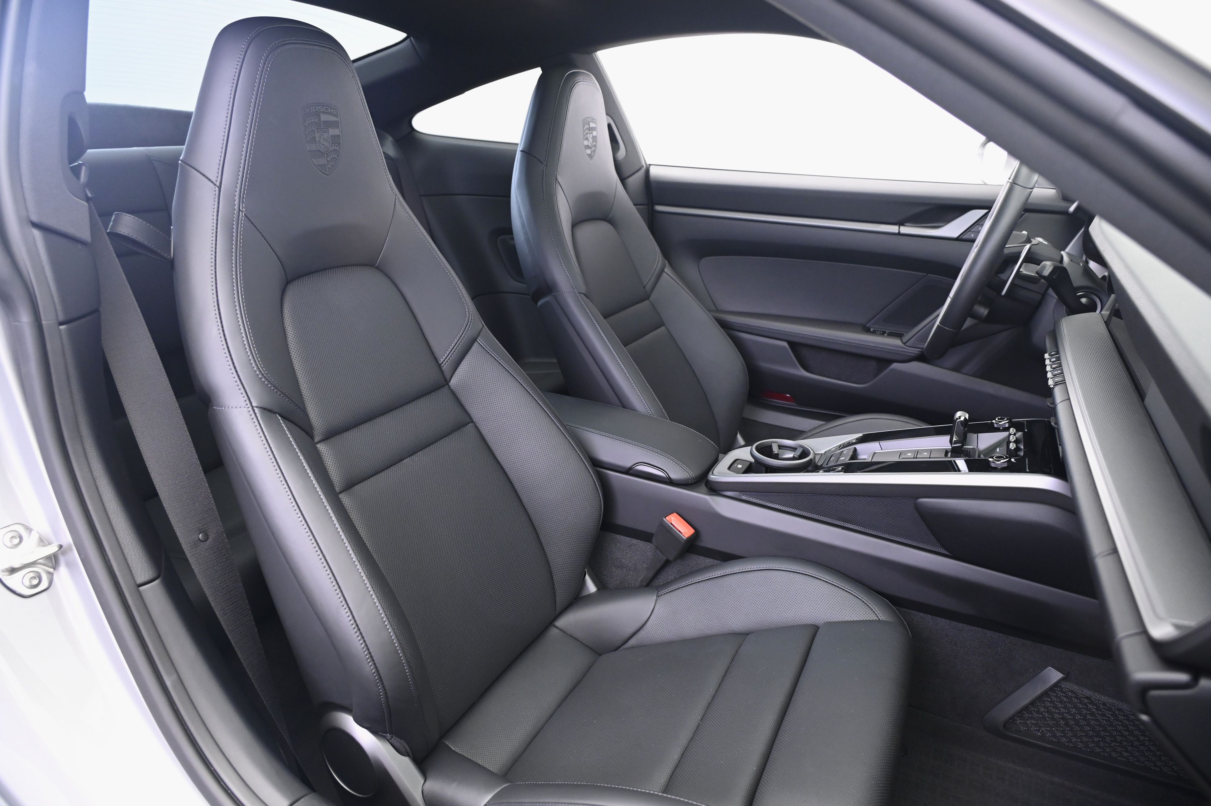 Thumbnail: 2024 Porsche 911 - 20