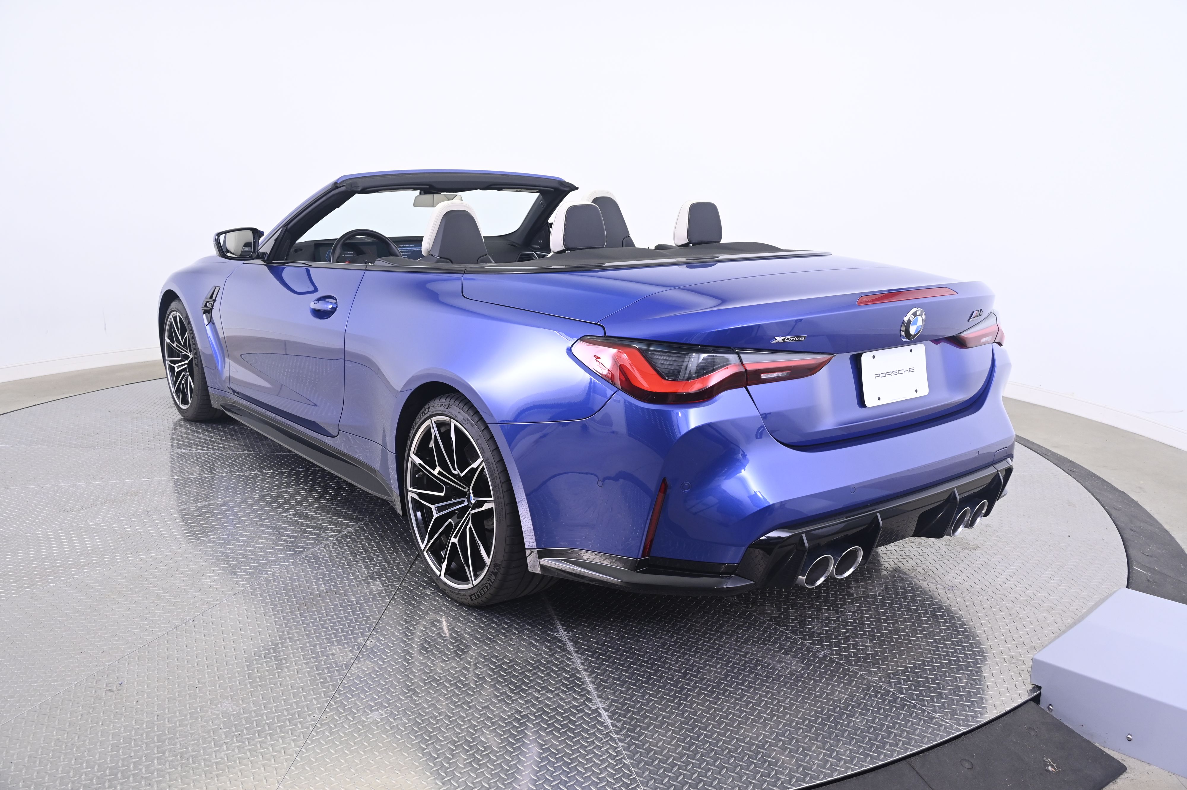 Thumbnail: 2024 BMW M4 - 3