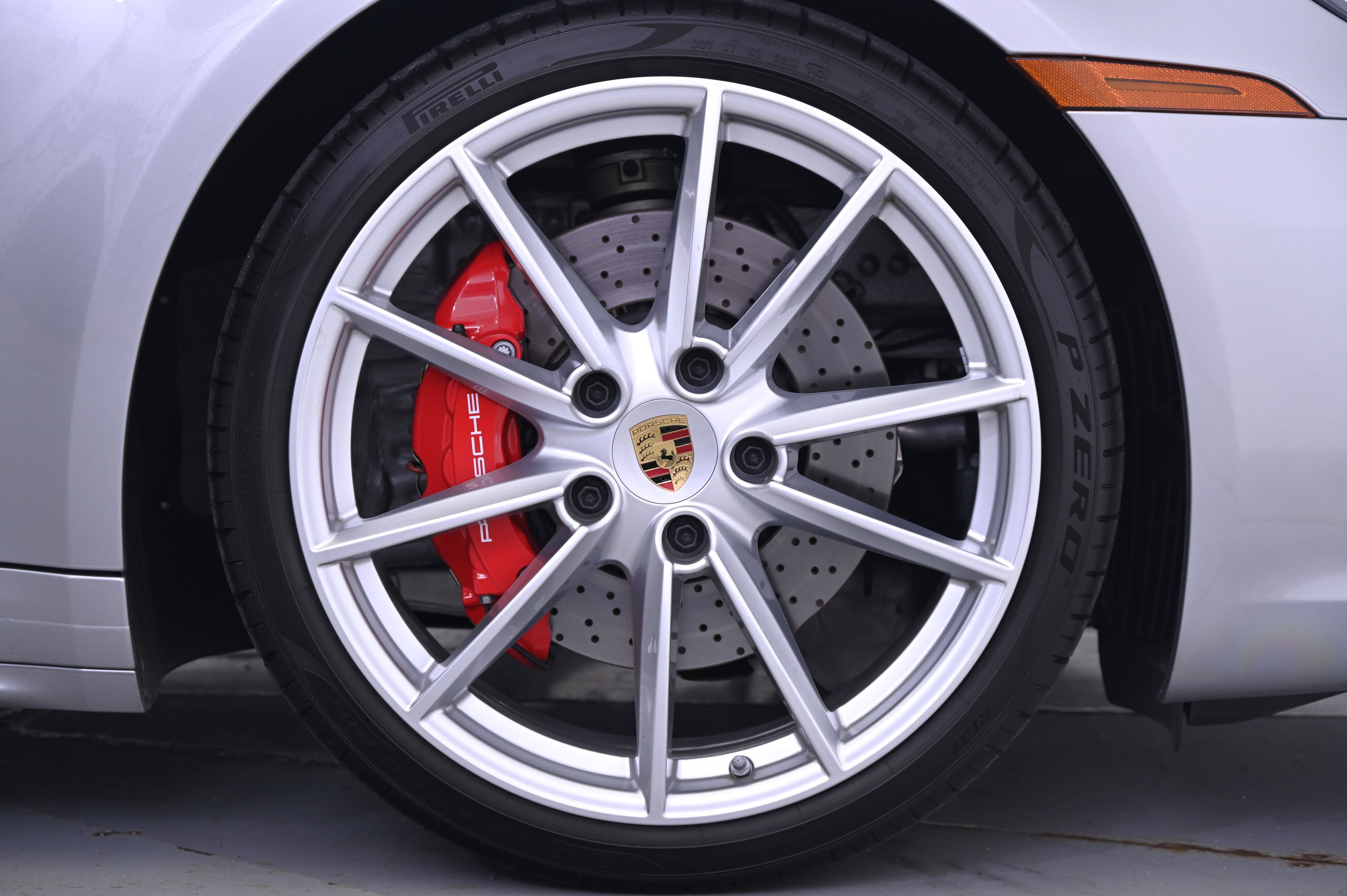 Thumbnail: 2024 Porsche 911 - 14