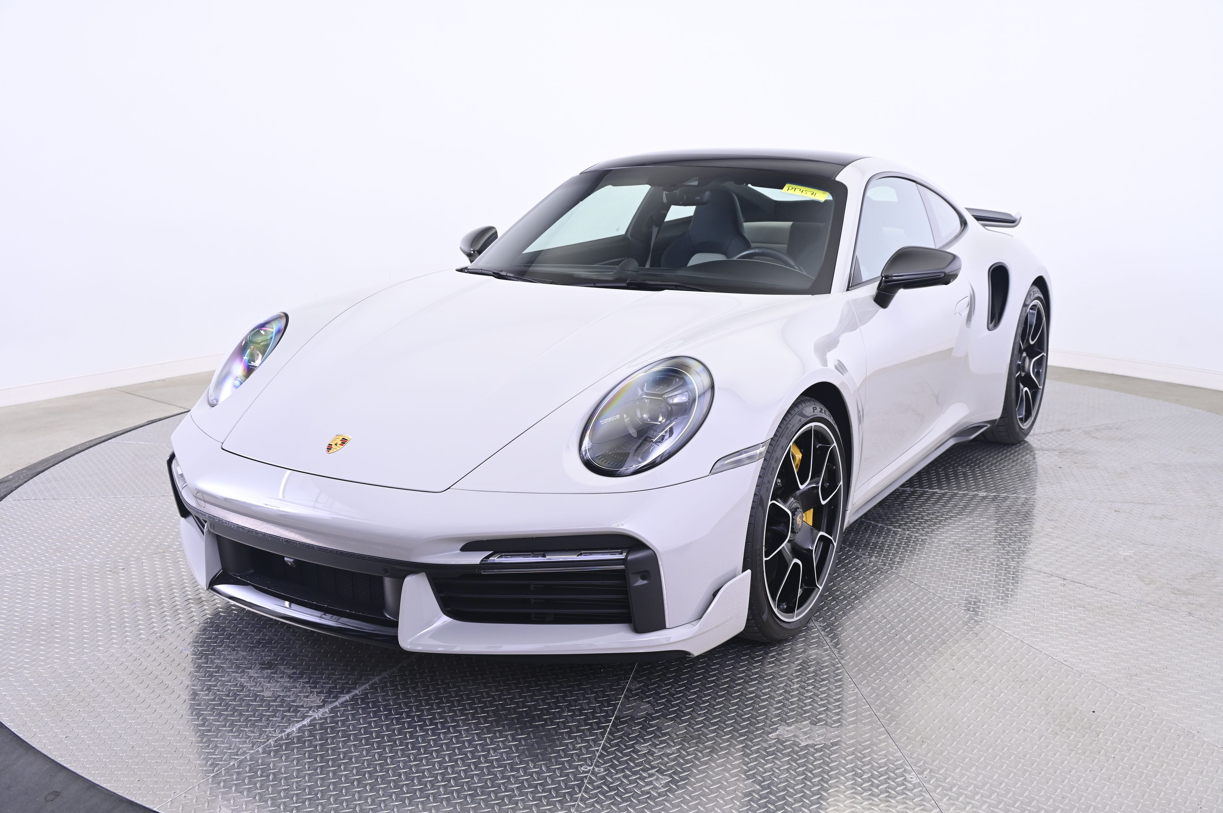 Thumbnail: 2021 Porsche 911 - 1