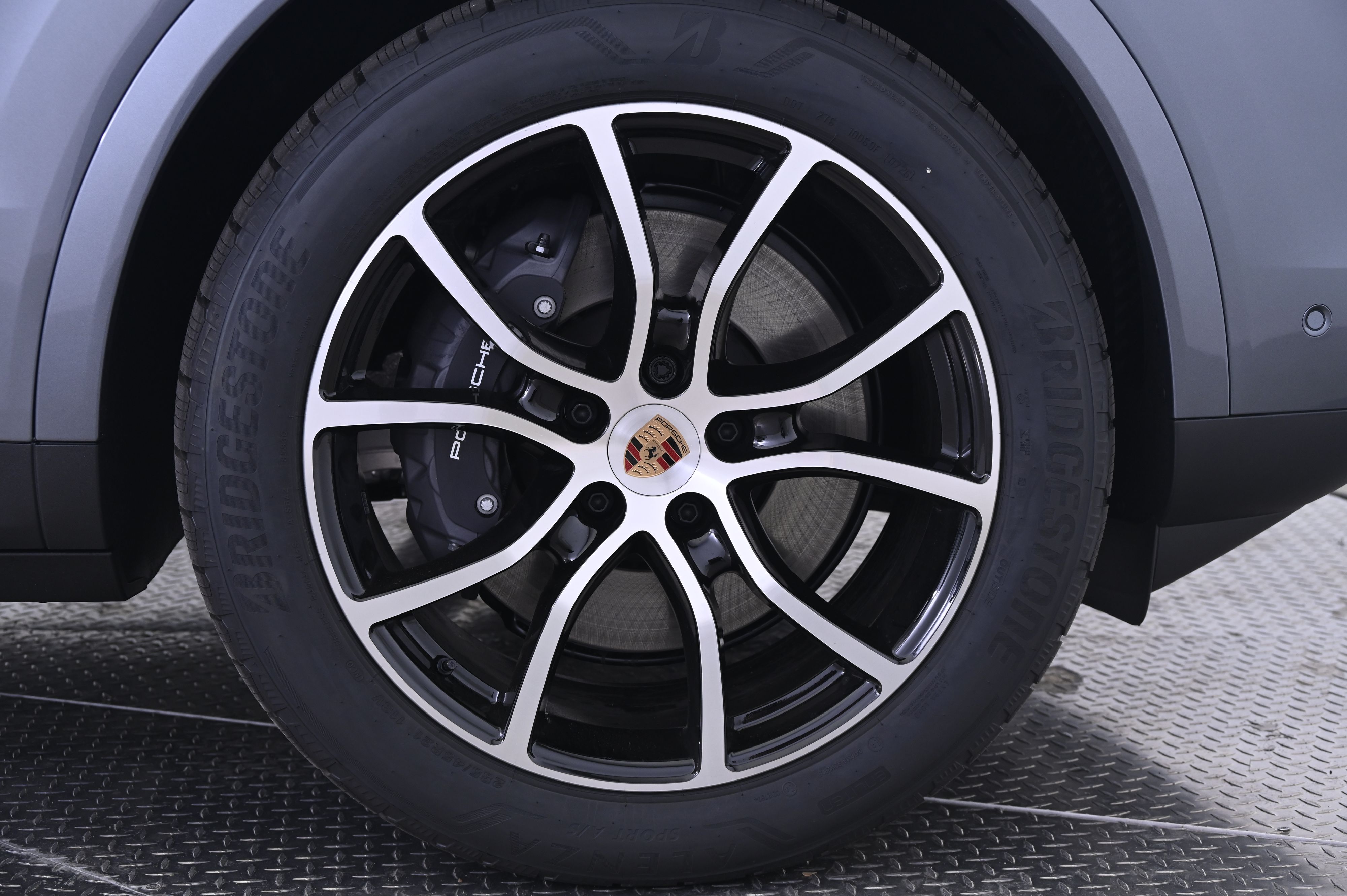 Thumbnail: 2026 Porsche Cayenne - 14