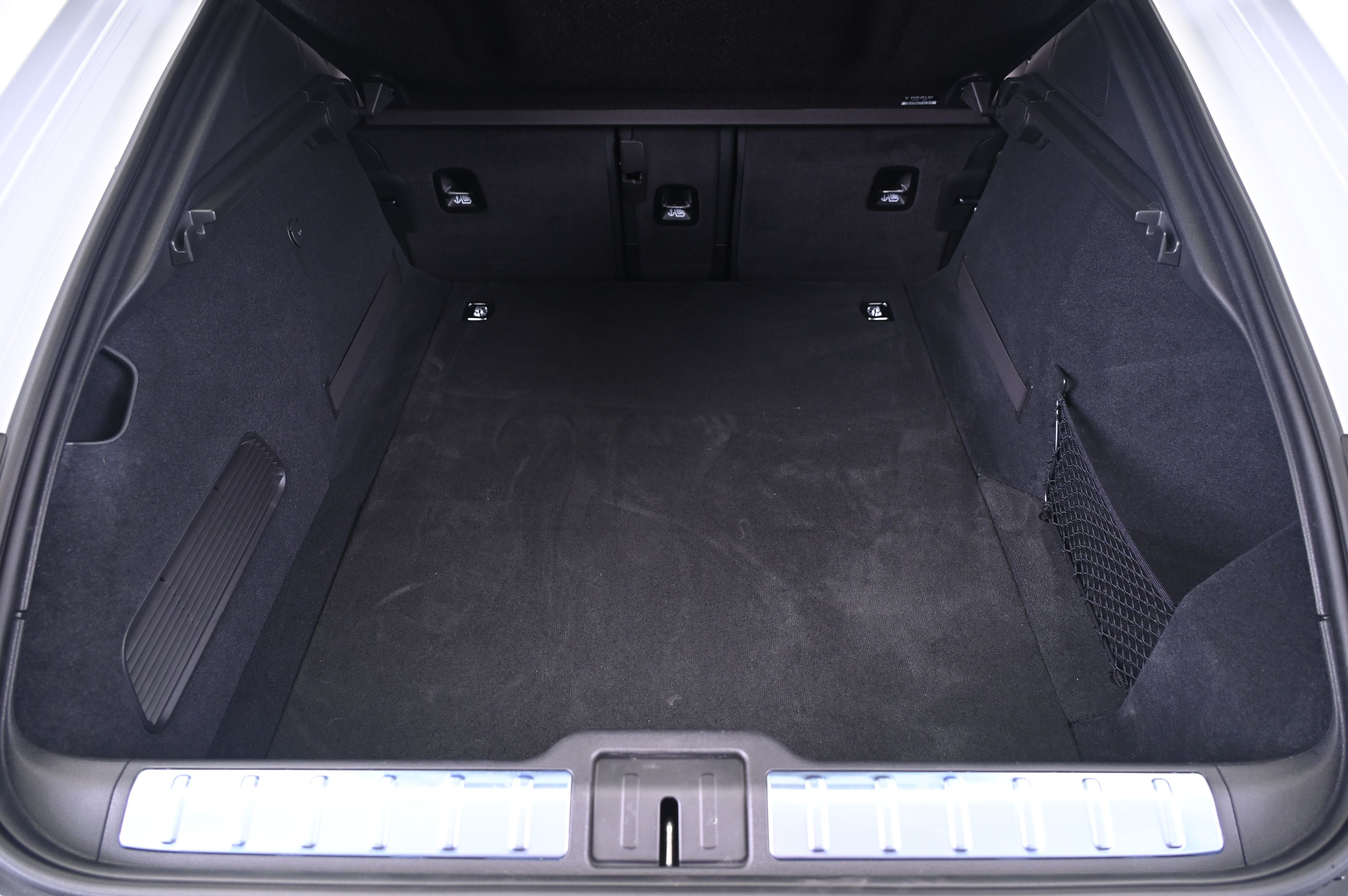 Thumbnail: 2025 Porsche Panamera - 15