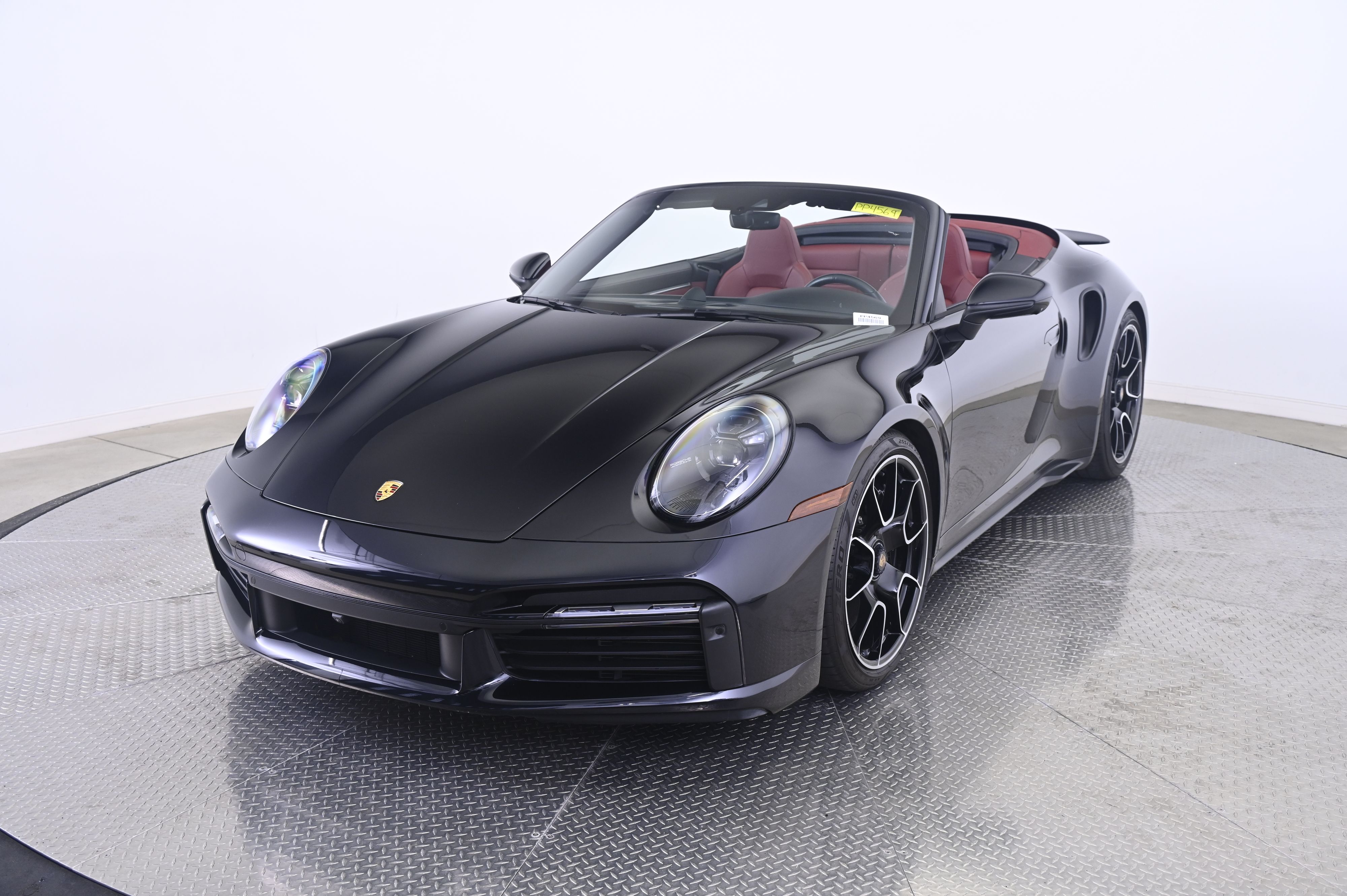 Thumbnail: 2021 Porsche 911 - 1