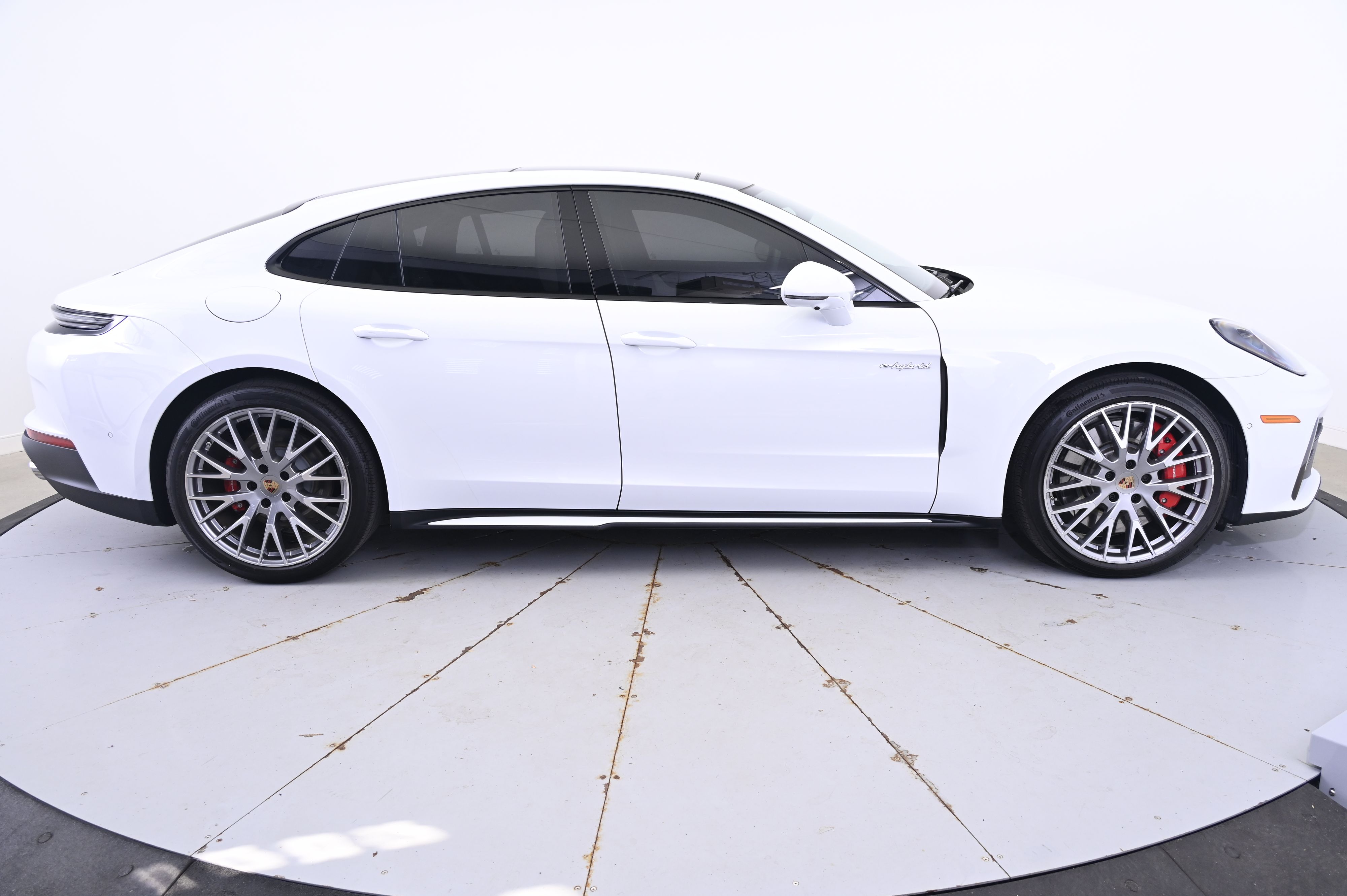 Thumbnail: 2025 Porsche Panamera - 8