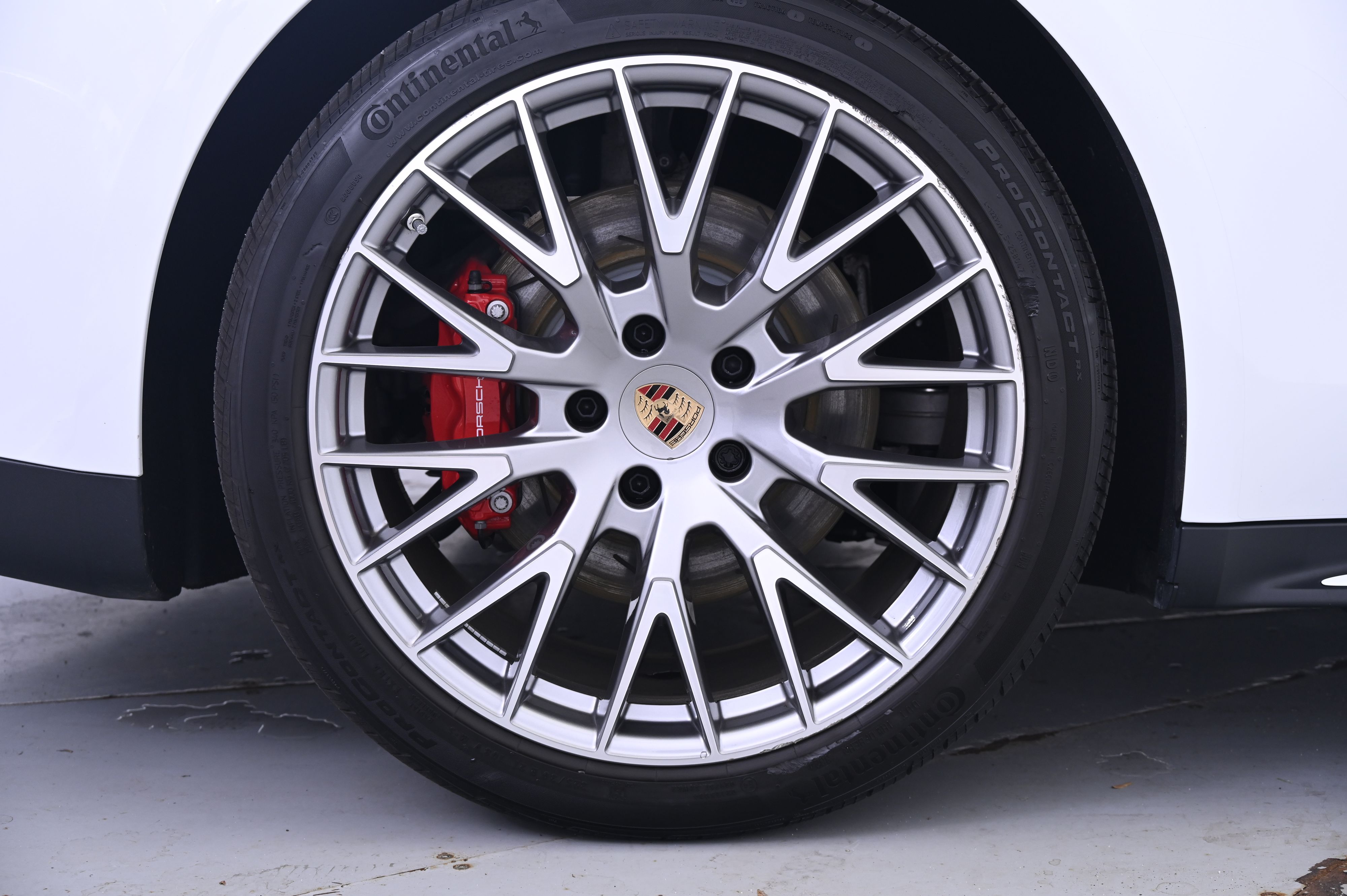 Thumbnail: 2025 Porsche Panamera - 13