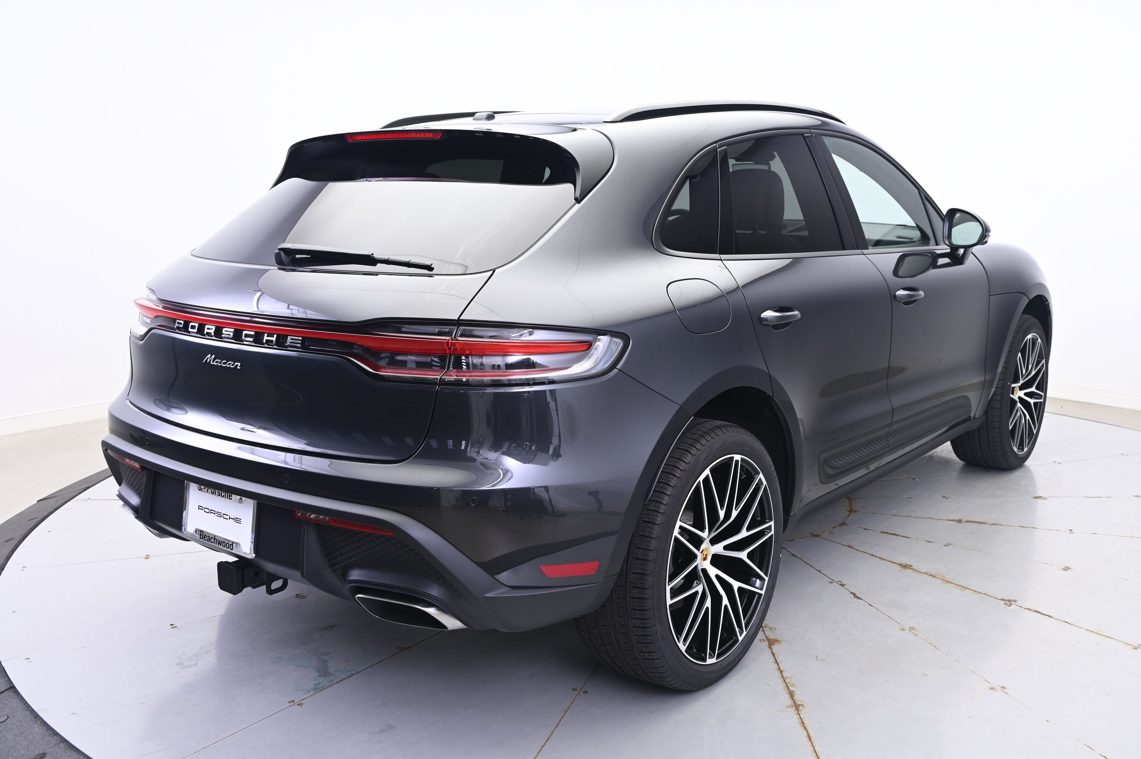 Thumbnail: 2025 Porsche Macan - 7