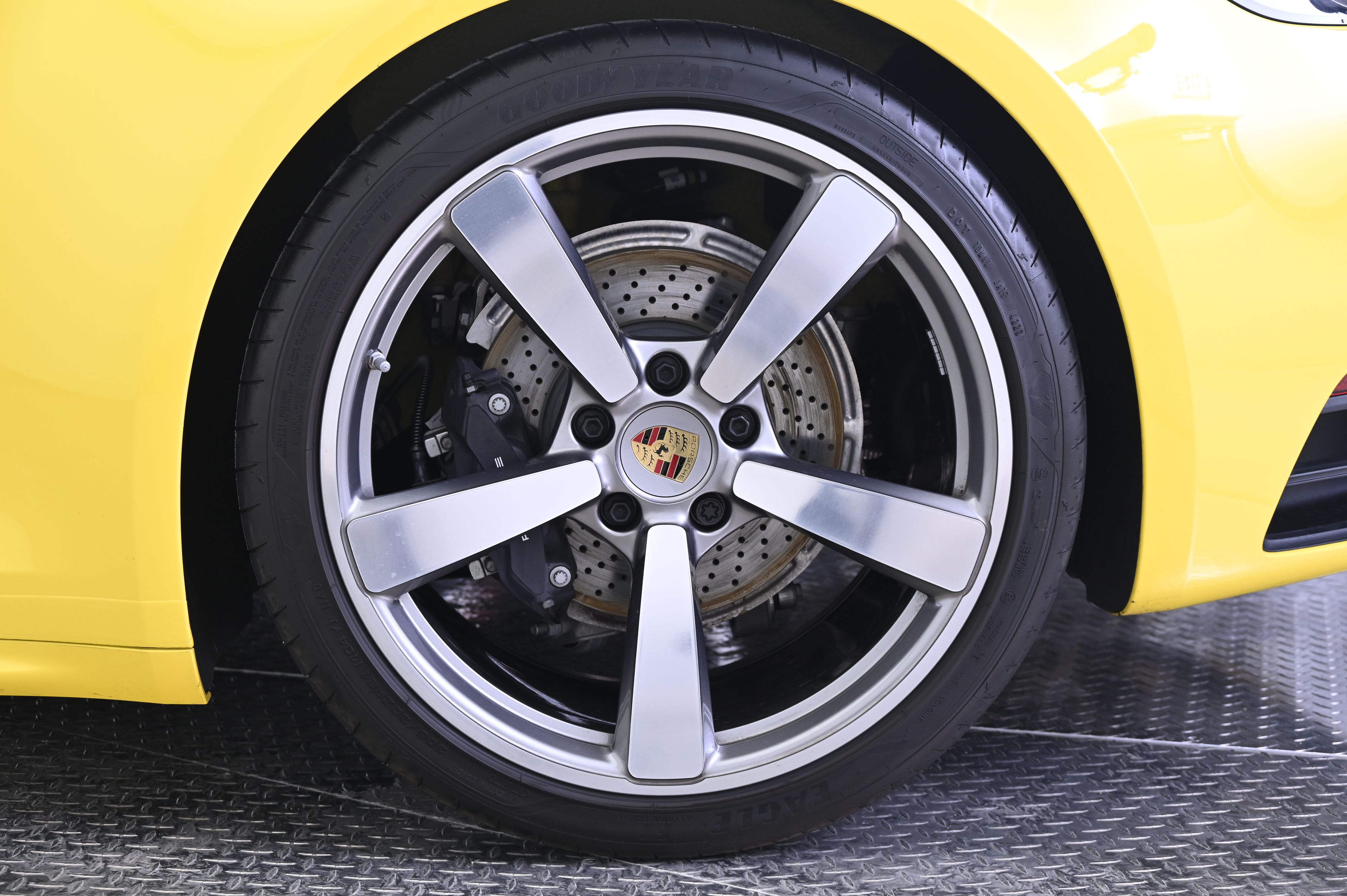 Thumbnail: 2024 Porsche 911 - 12