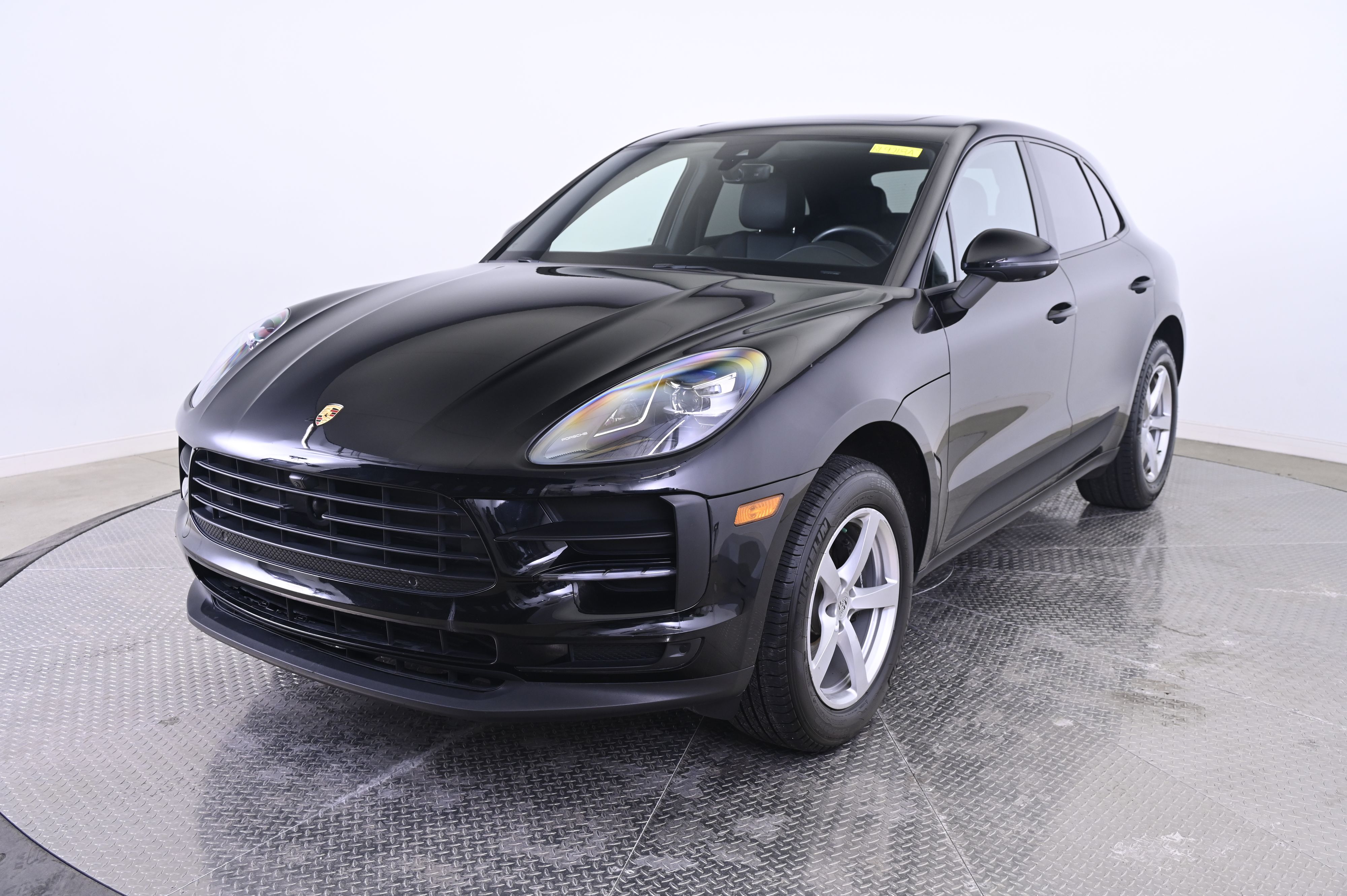 2019 Porsche Macan  -
                  Beachwood, OH