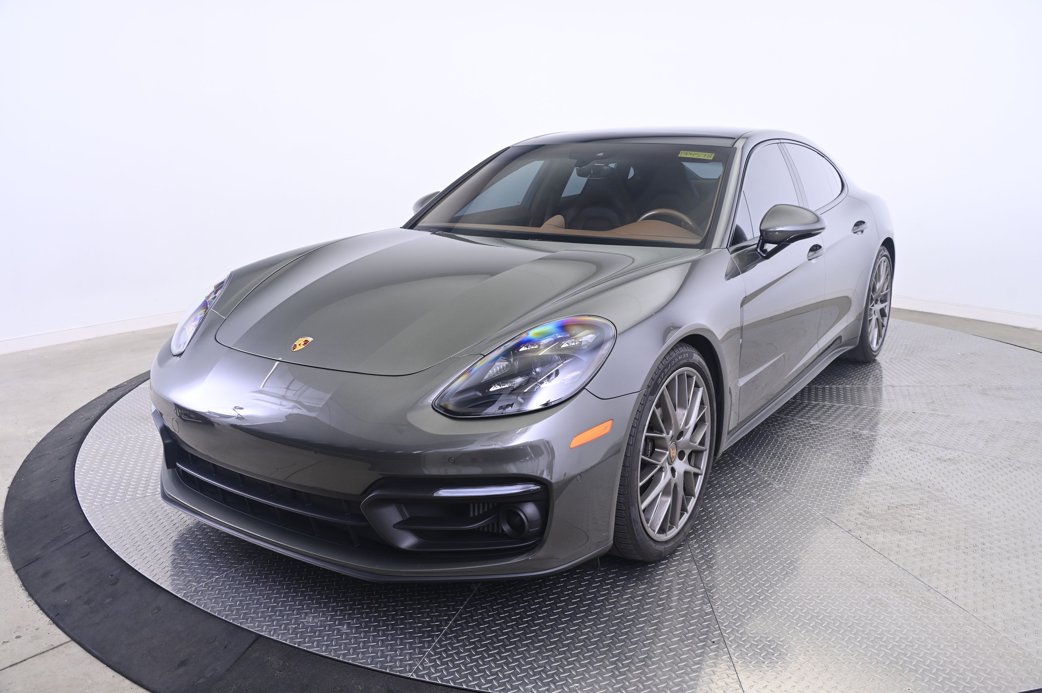 Thumbnail: 2023 Porsche Panamera - 1