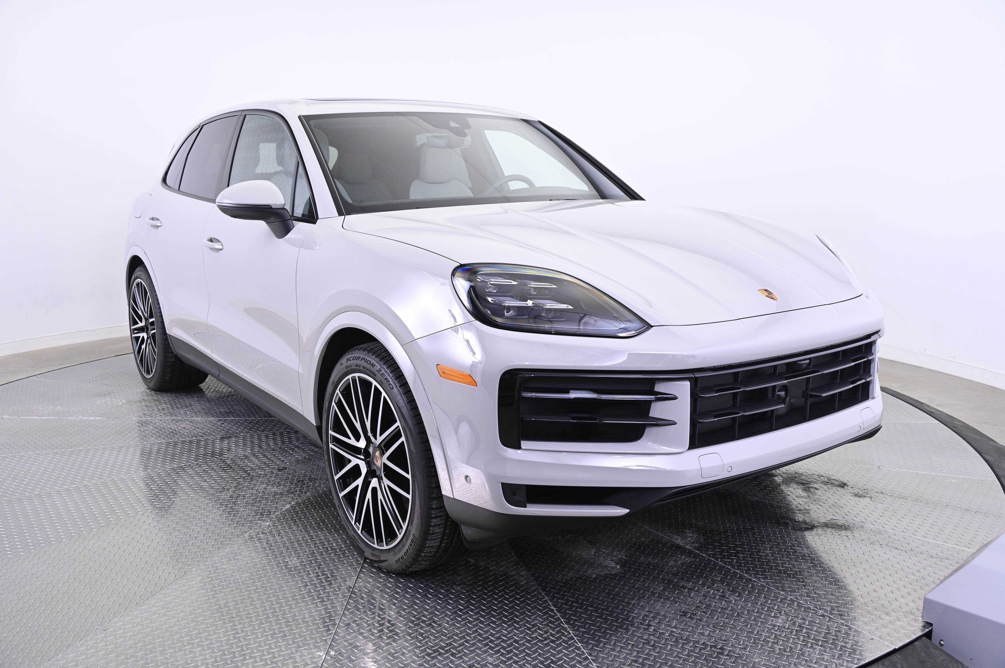Thumbnail: 2025 Porsche Cayenne - 9