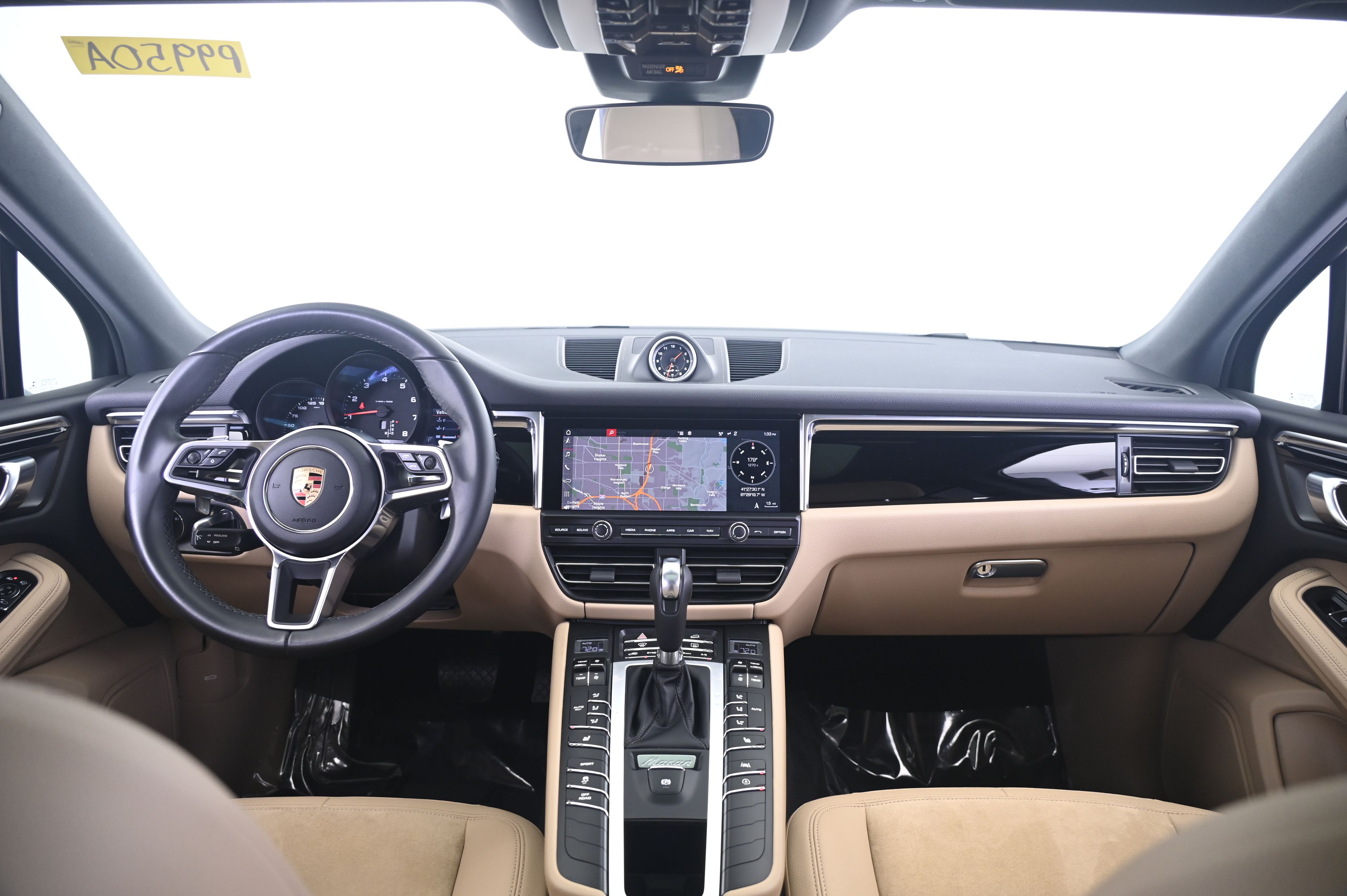 Thumbnail: 2019 Porsche Macan - 31