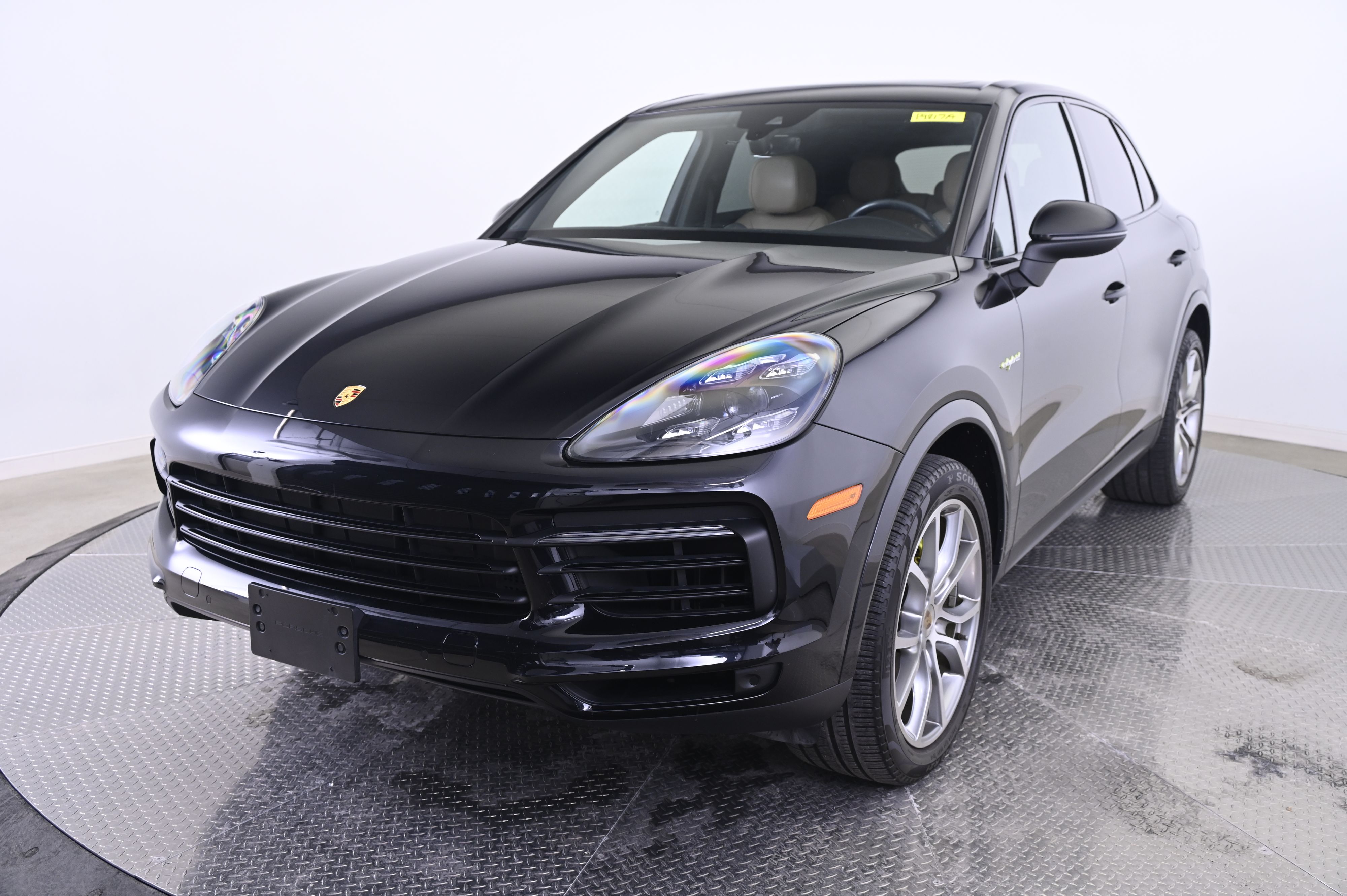 2019 Porsche Cayenne E-Hybrid's photo