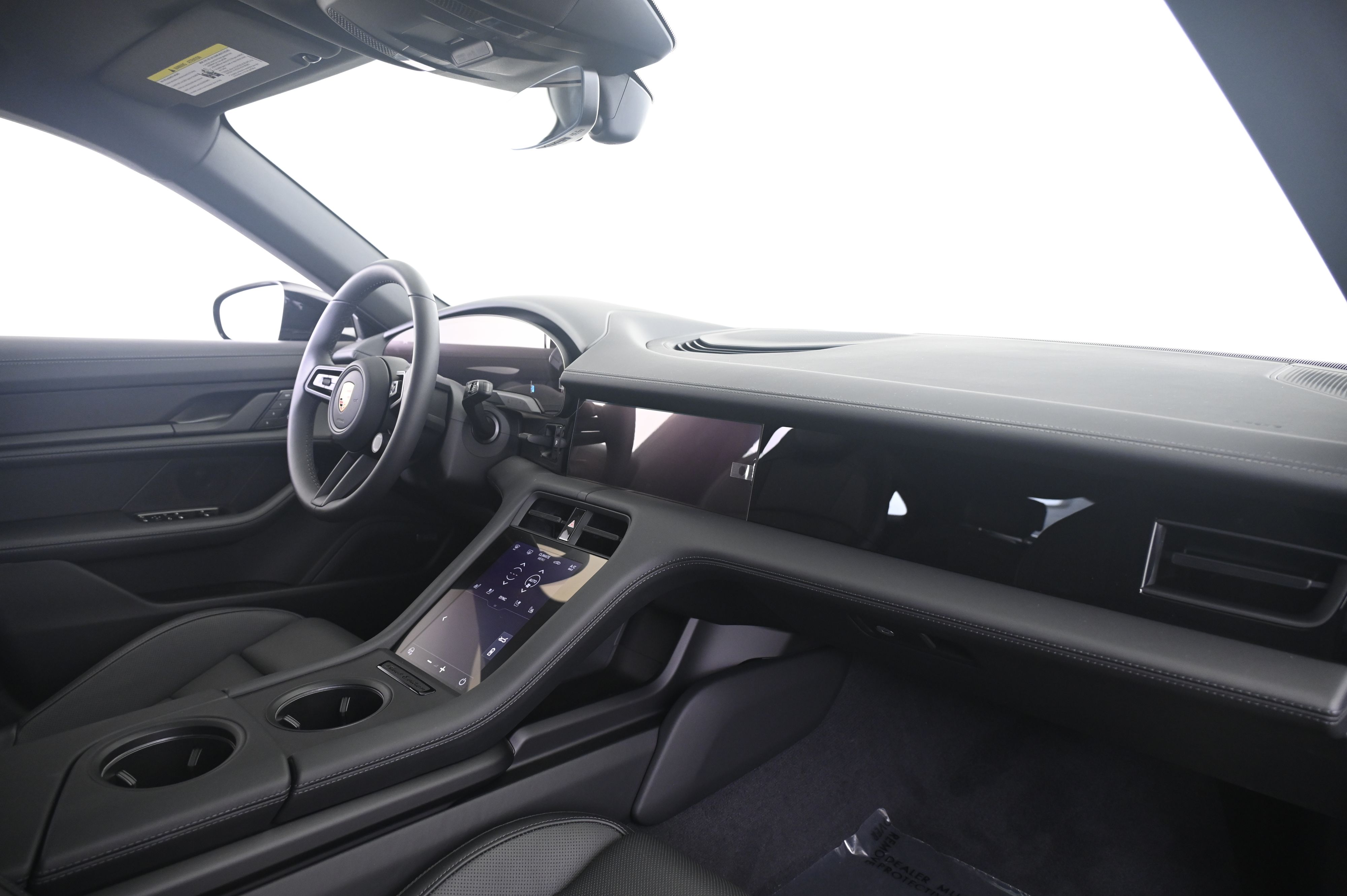 Thumbnail: 2026 Porsche Taycan - 23