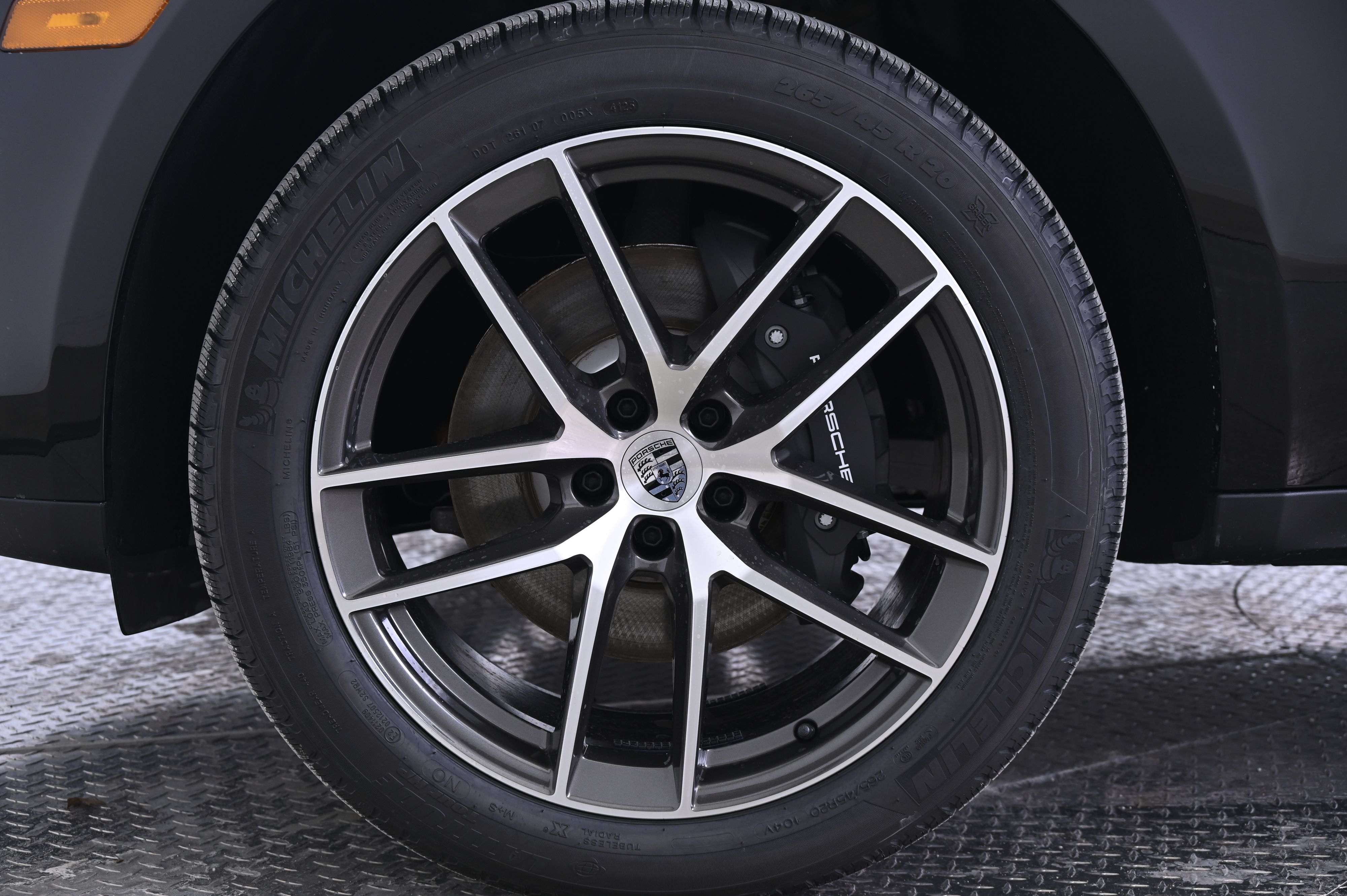 Thumbnail: 2026 Porsche Macan - 11