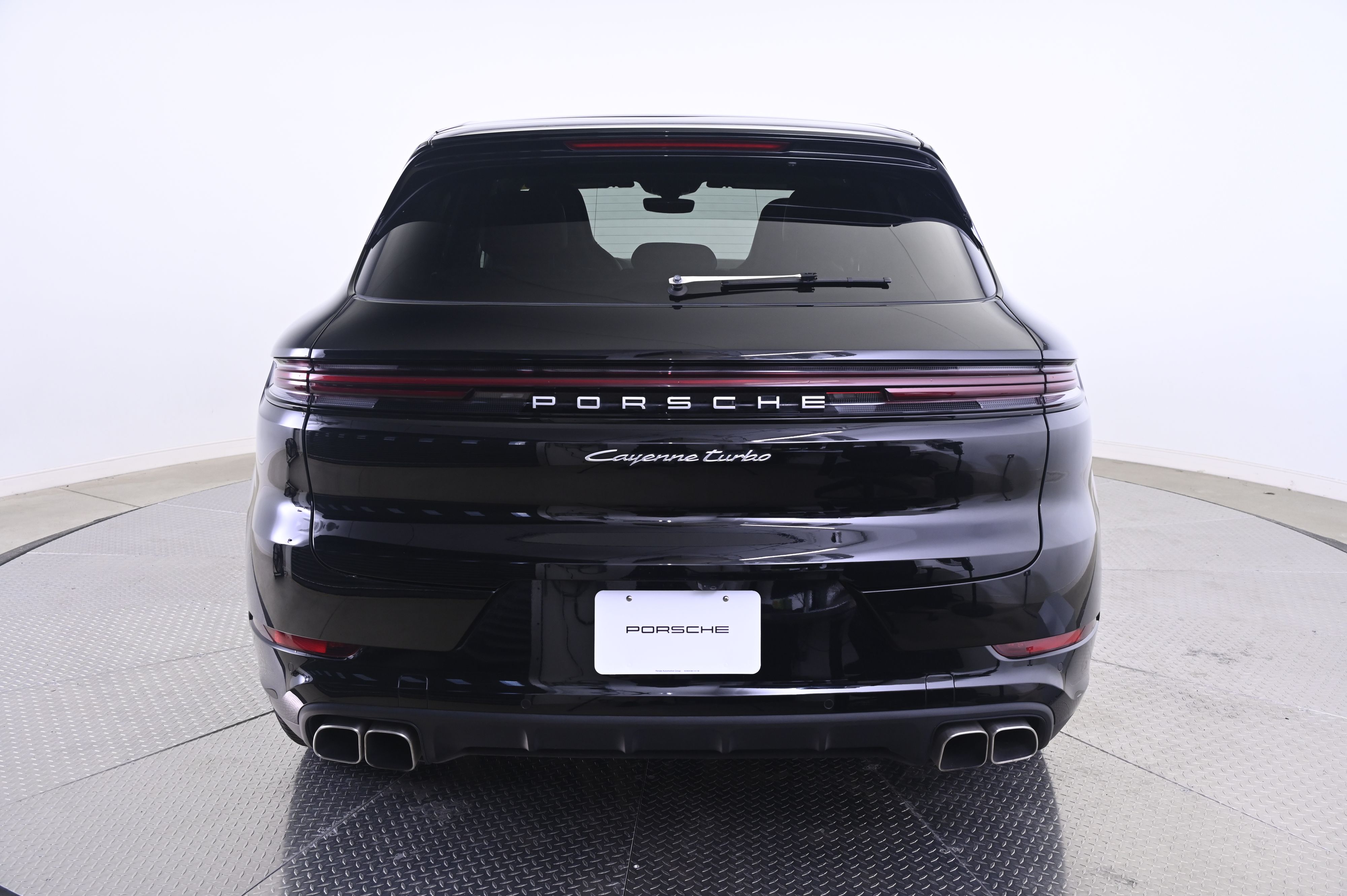 Thumbnail: 2024 Porsche Cayenne - 6