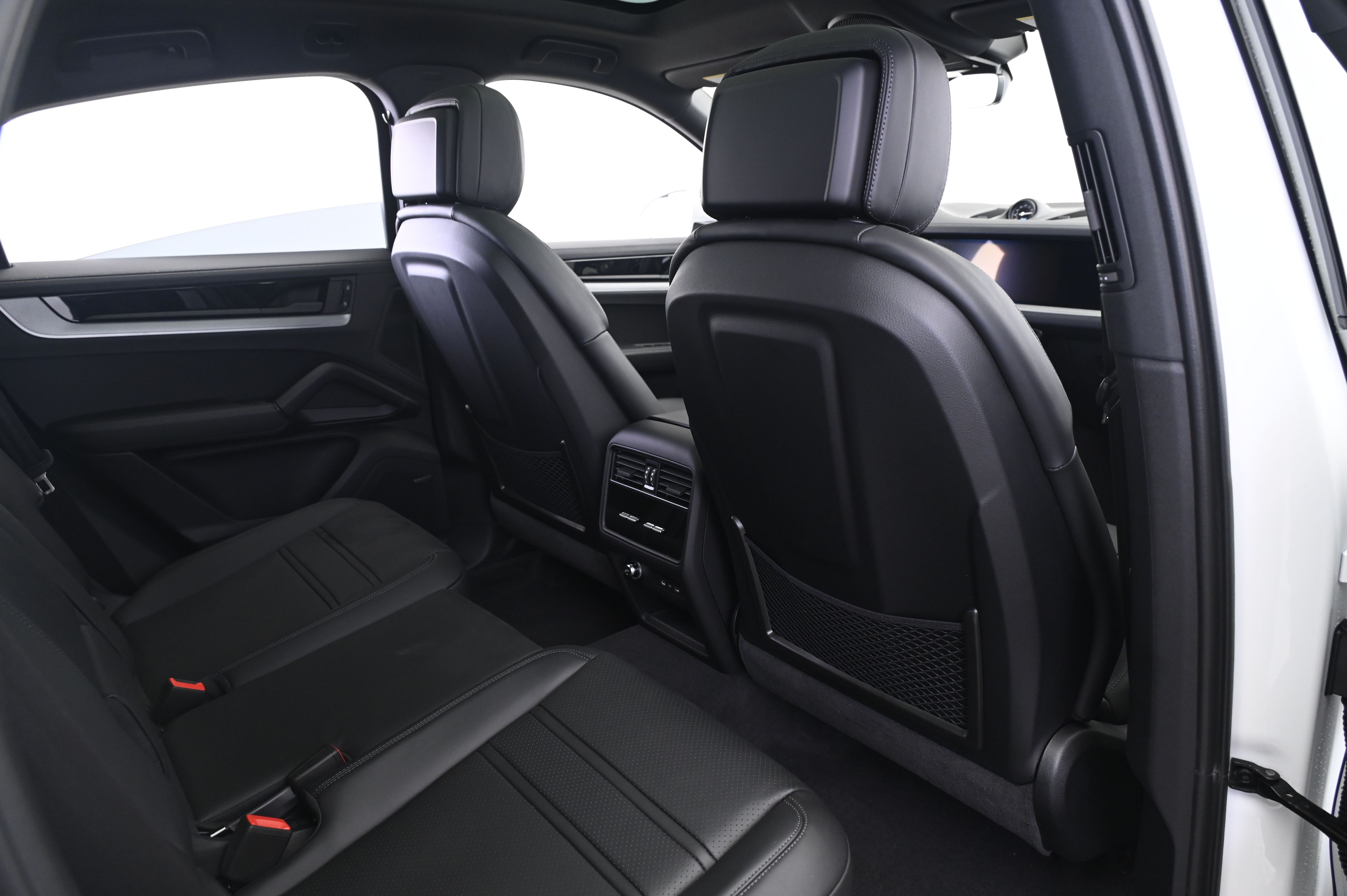 Thumbnail: 2026 Porsche  - 17