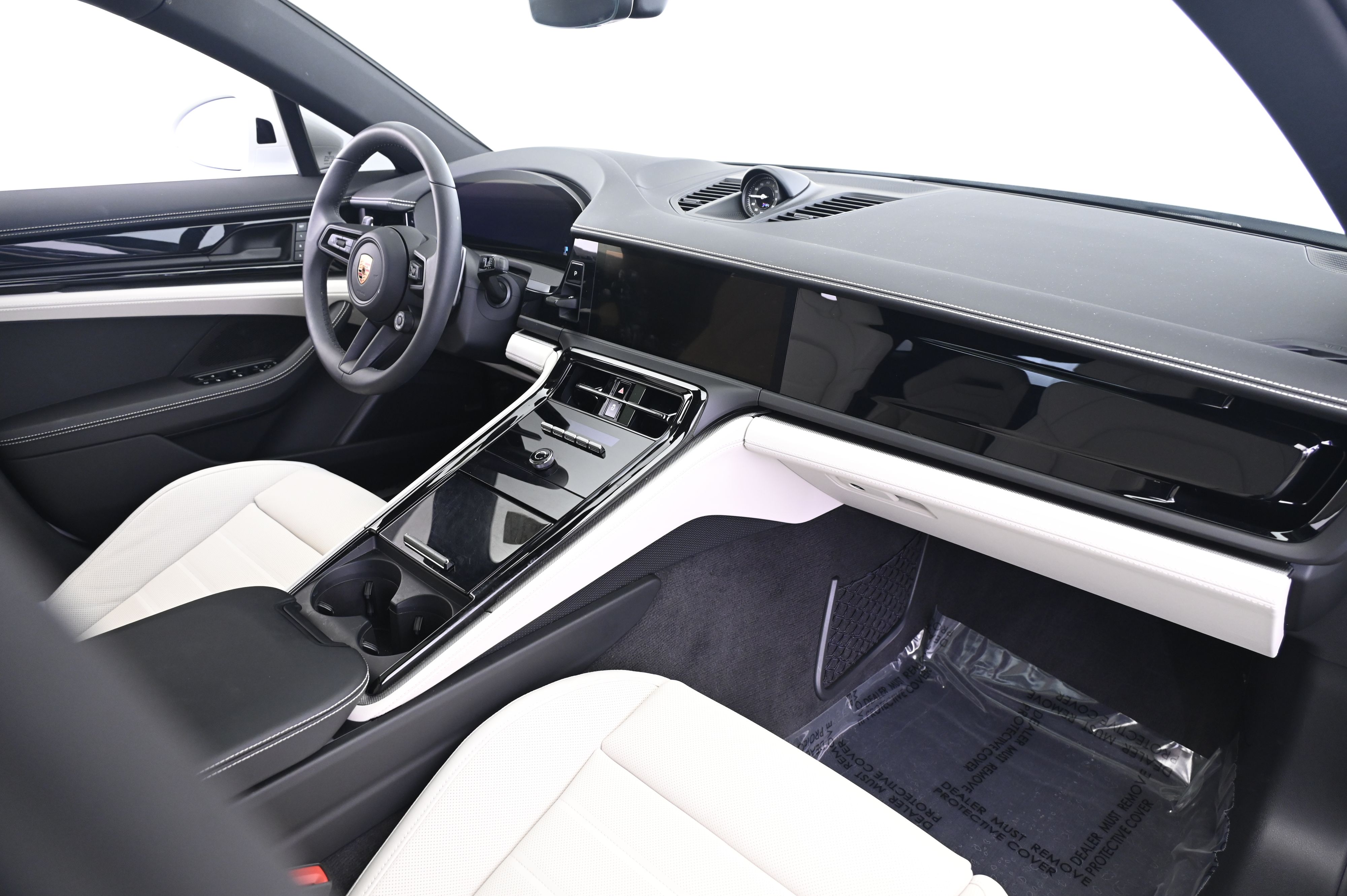 Thumbnail: 2025 Porsche Panamera - 22