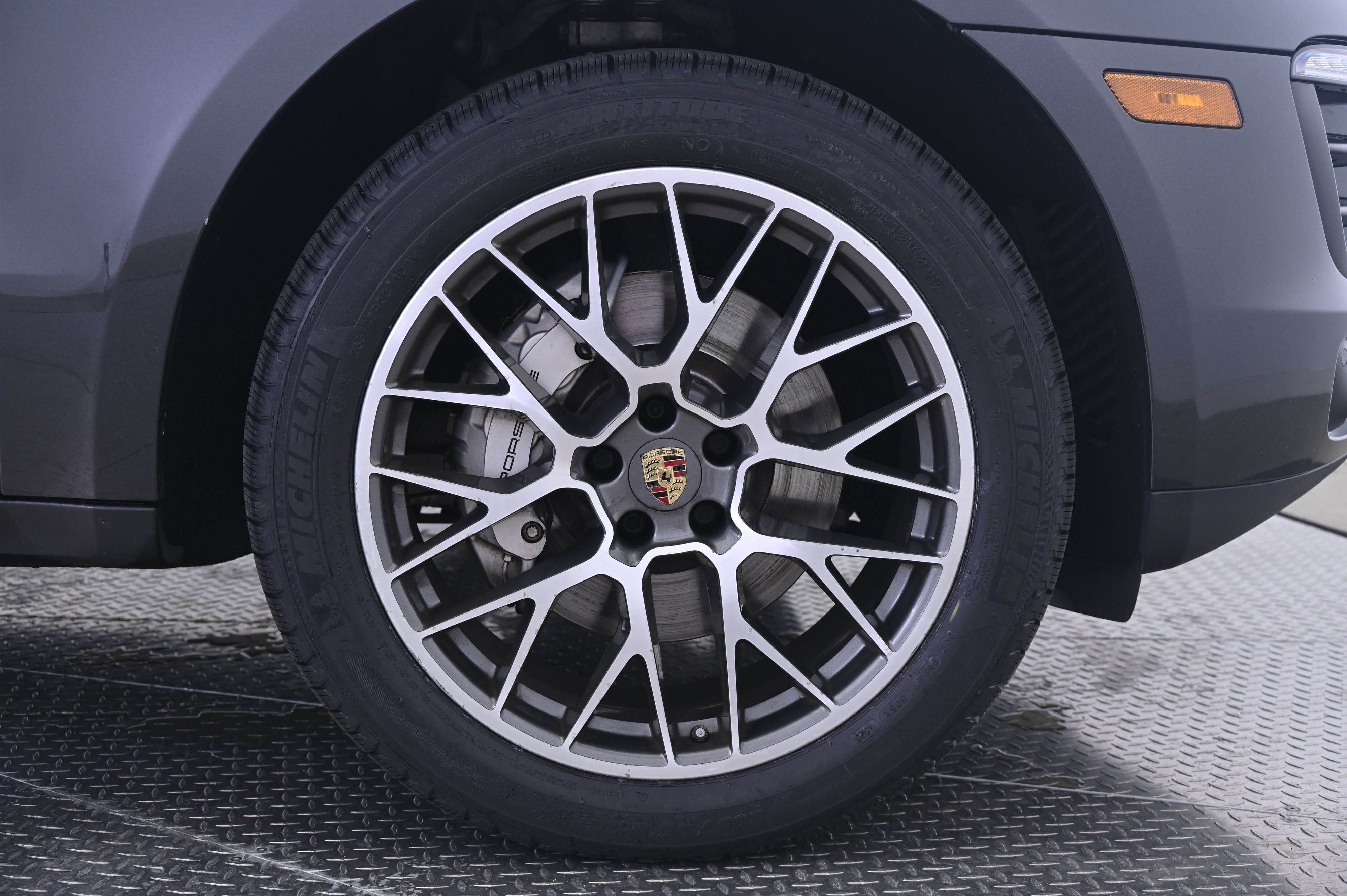 Thumbnail: 2018 Porsche Macan - 14
