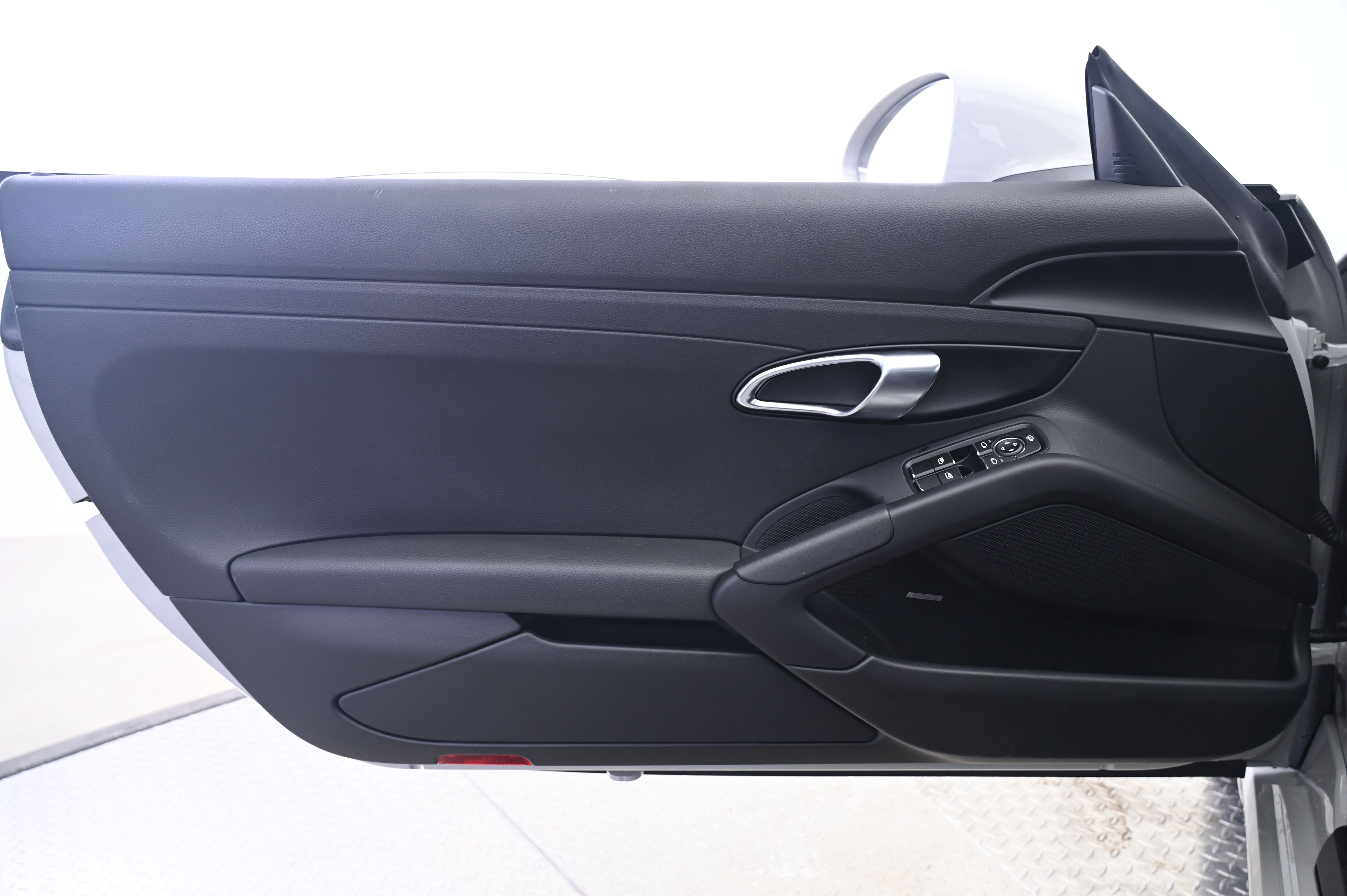 Thumbnail: 2025 Porsche 718 Cayman - 22