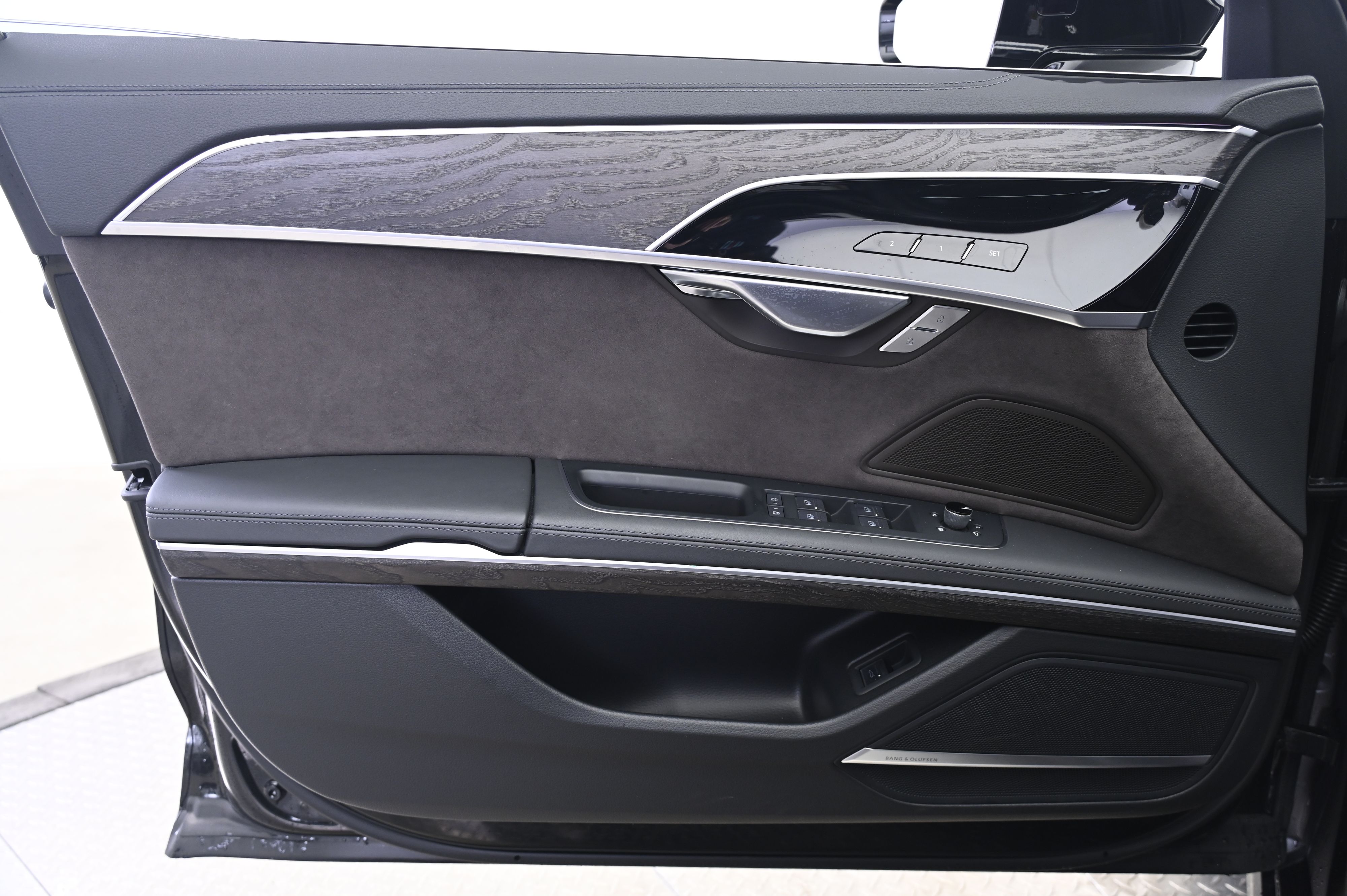 Thumbnail: 2023 Audi A8 - 26