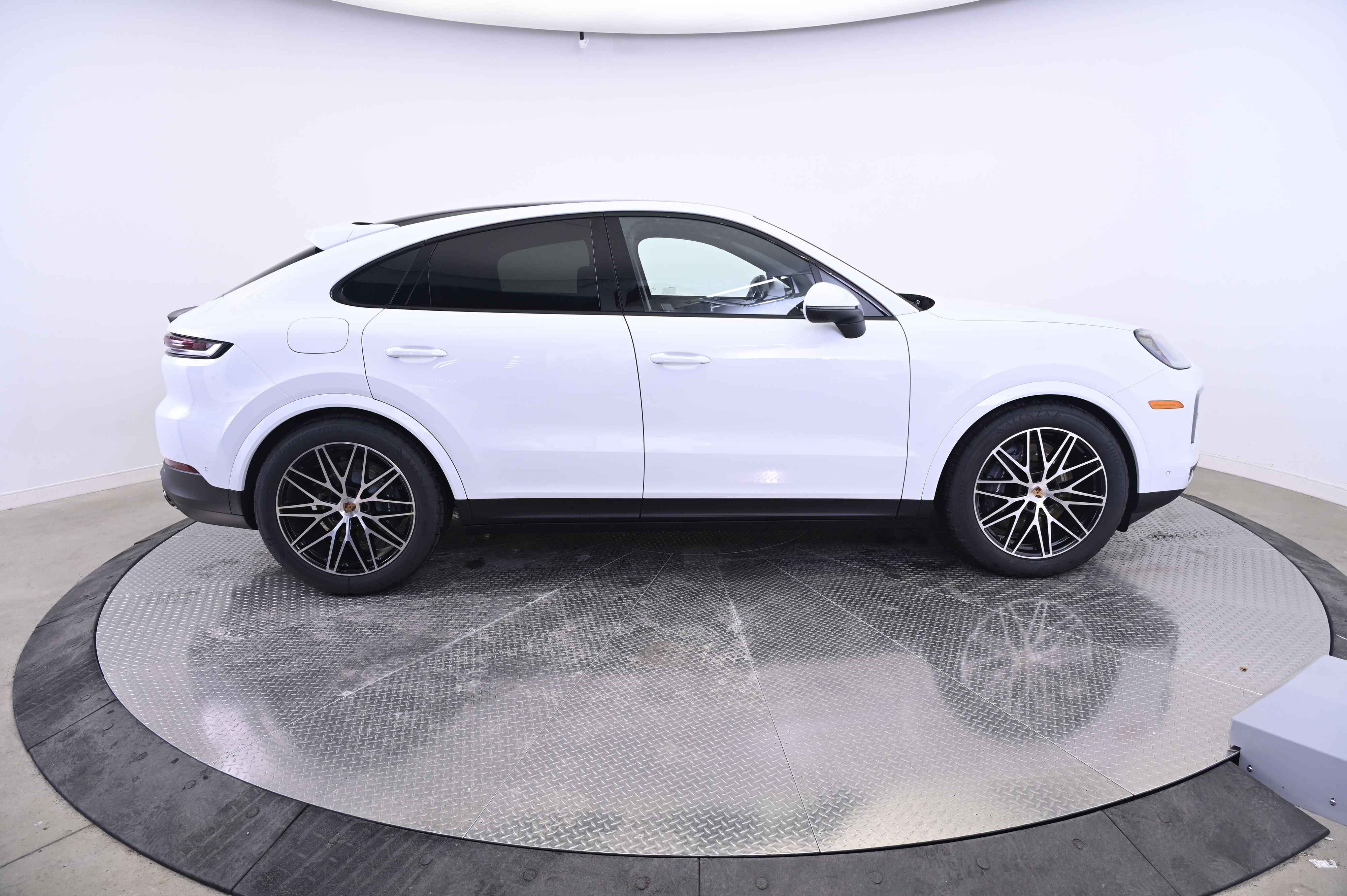 Thumbnail: 2026 Porsche  - 8