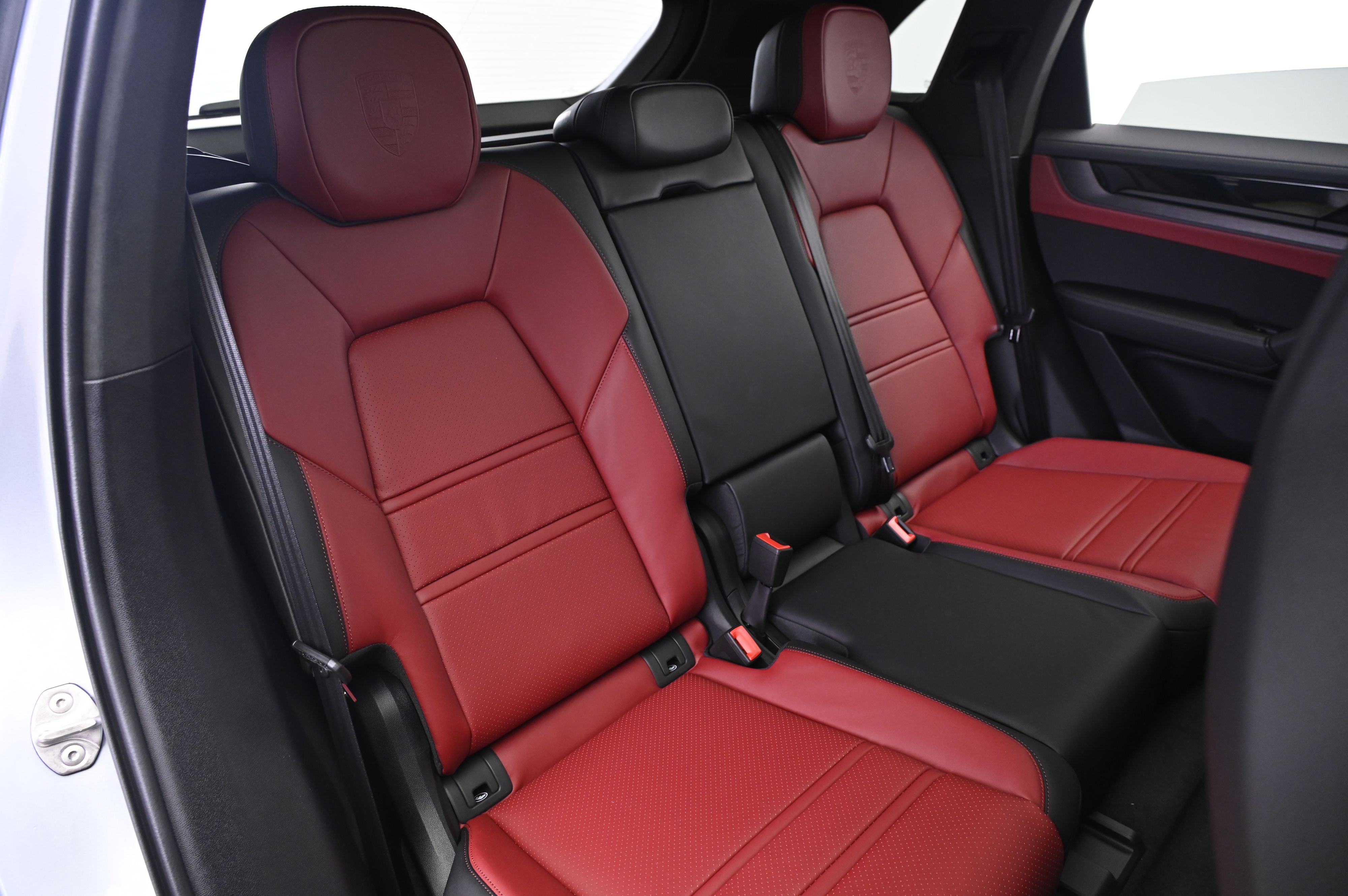 Thumbnail: 2026 Porsche Cayenne - 19