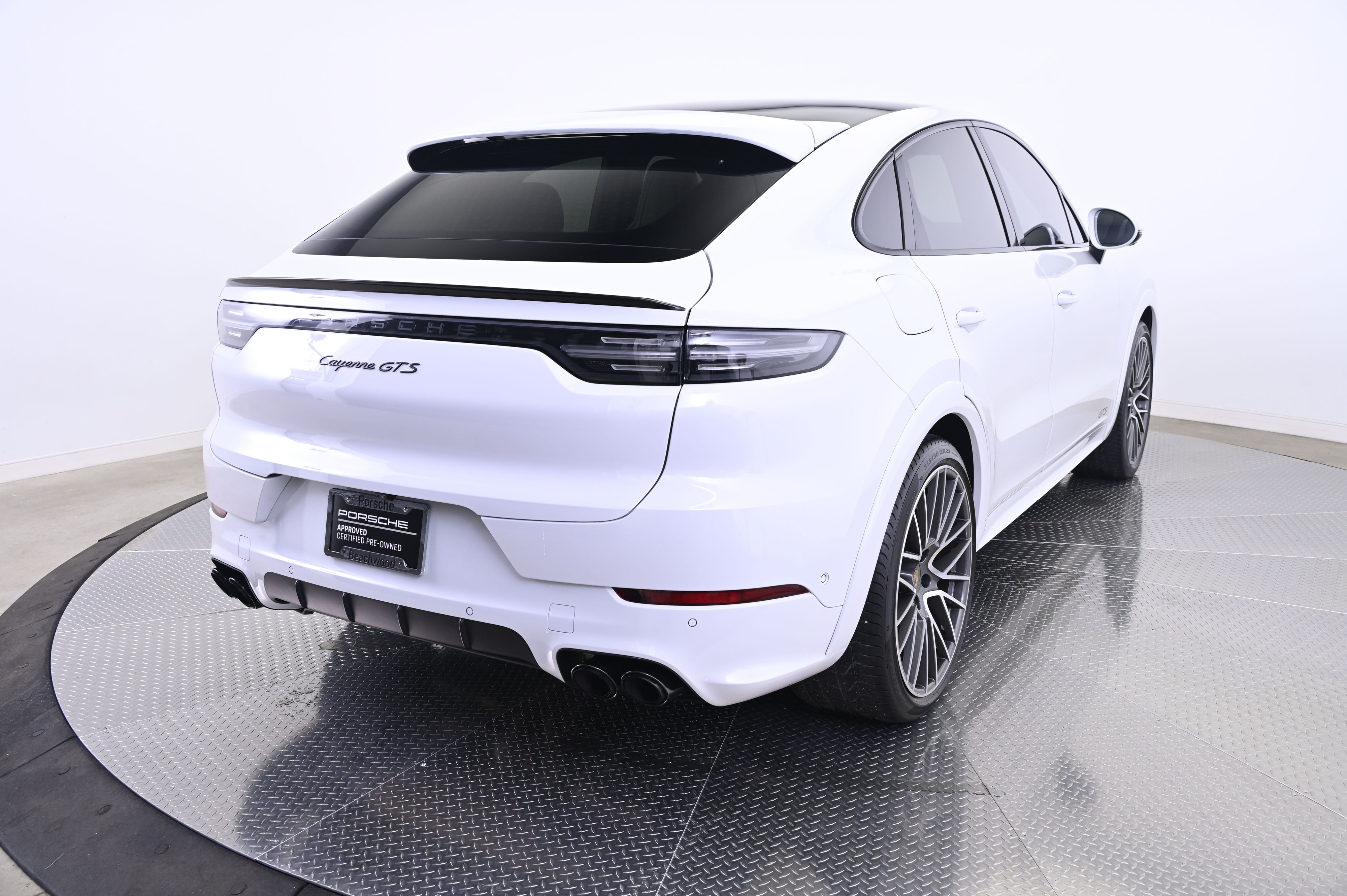 Thumbnail: 2022 Porsche  - 7