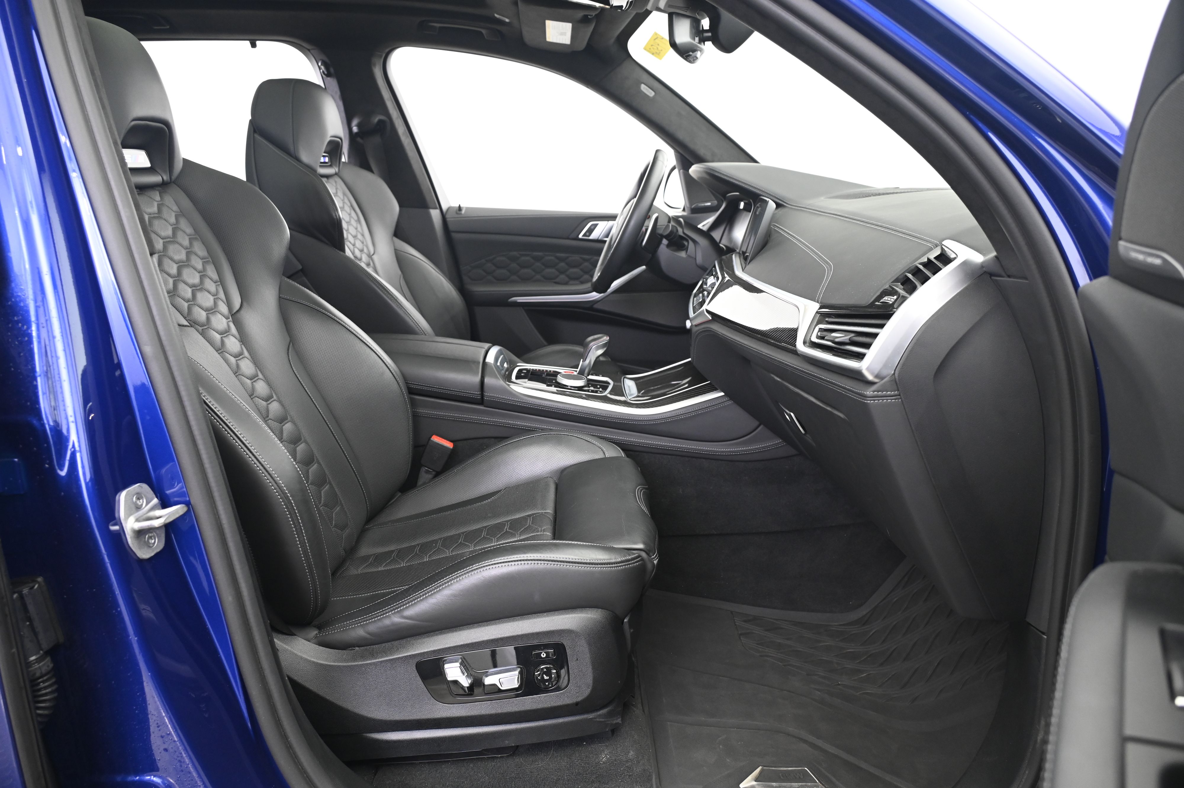 Thumbnail: 2022 BMW X5 - 23