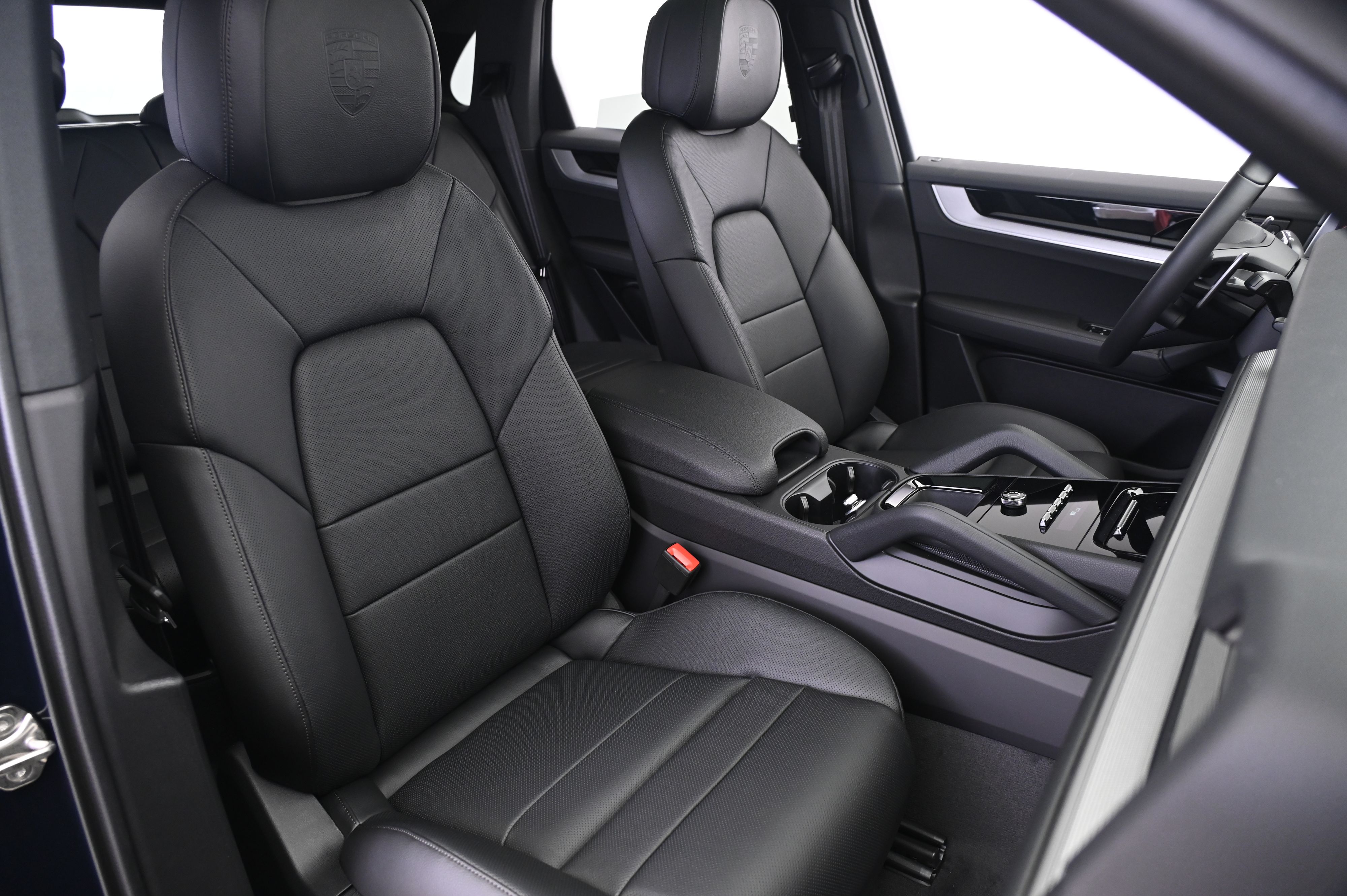 Thumbnail: 2026 Porsche Cayenne - 24